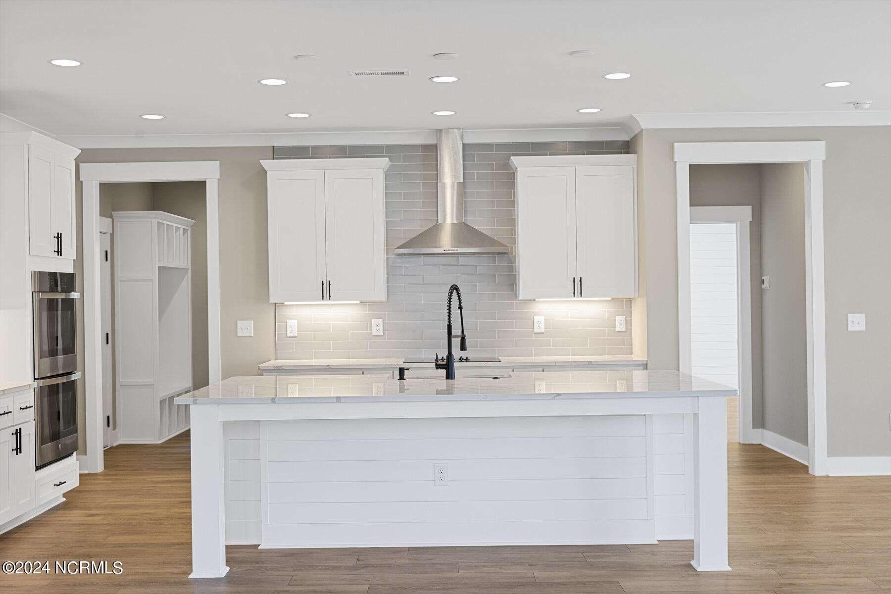 5216 Lone Eagle Court