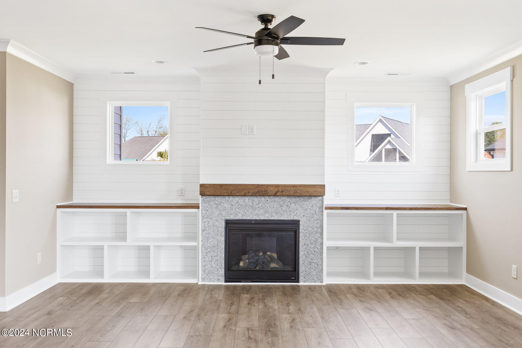 5216 Lone Eagle Court