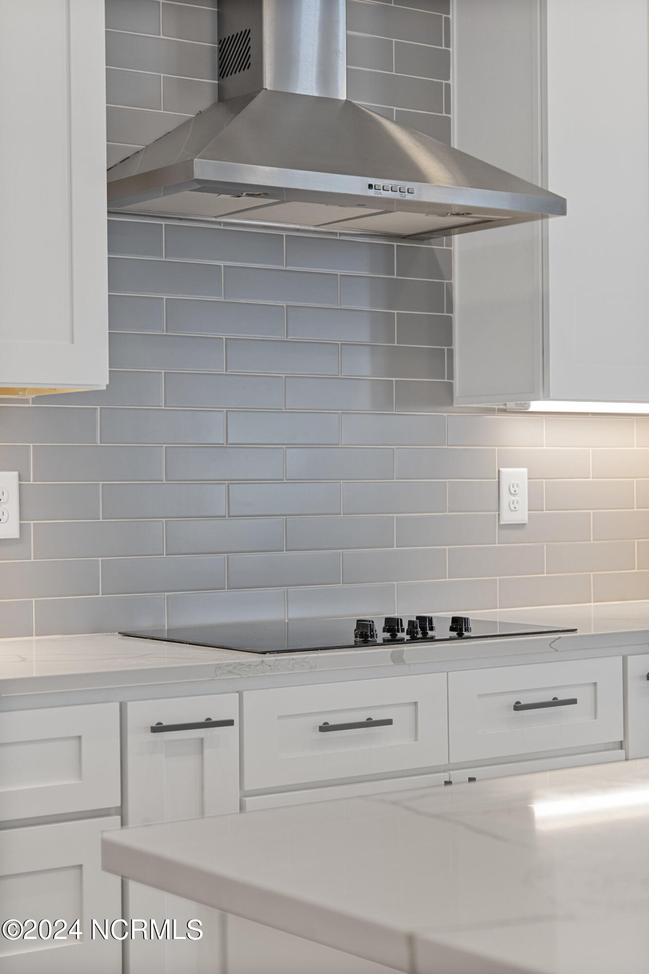 5216 Lone Eagle Court