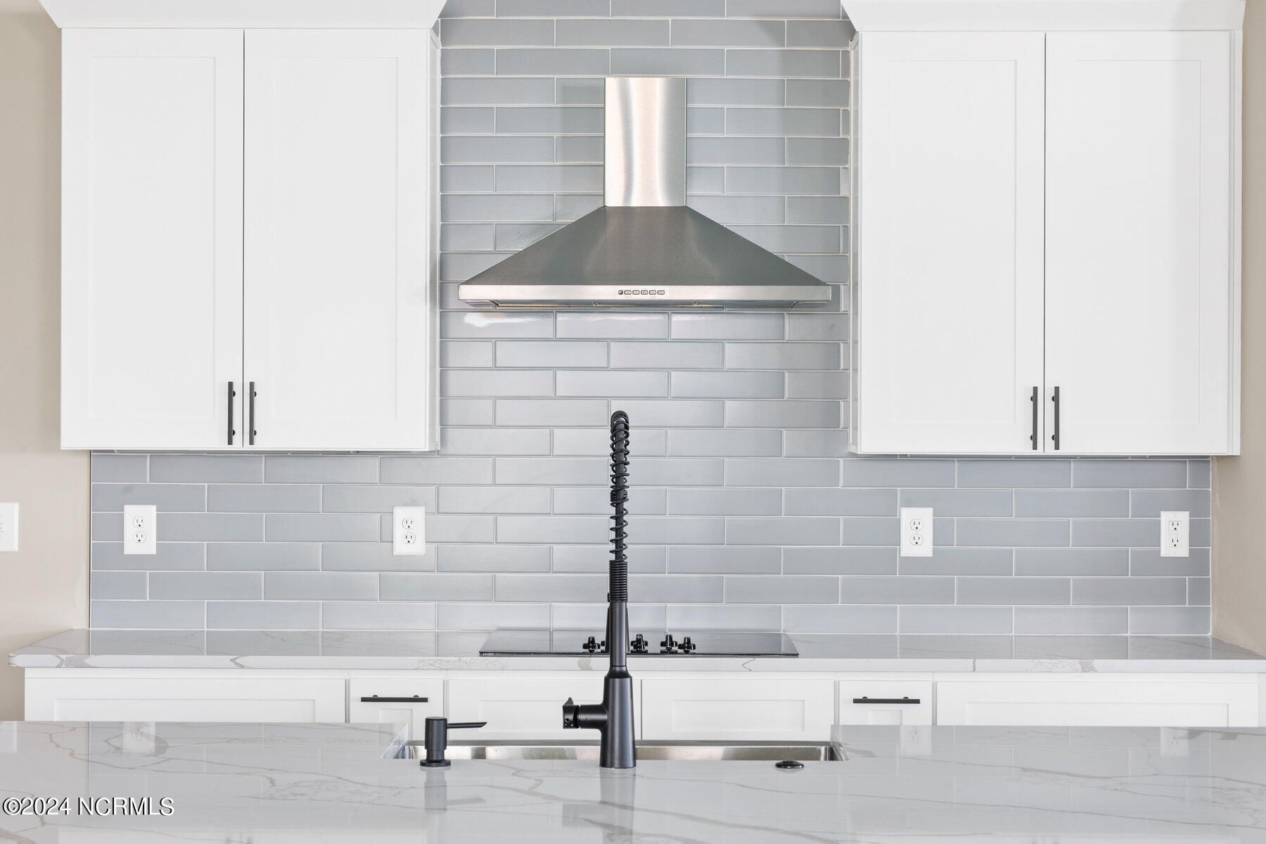 5216 Lone Eagle Court