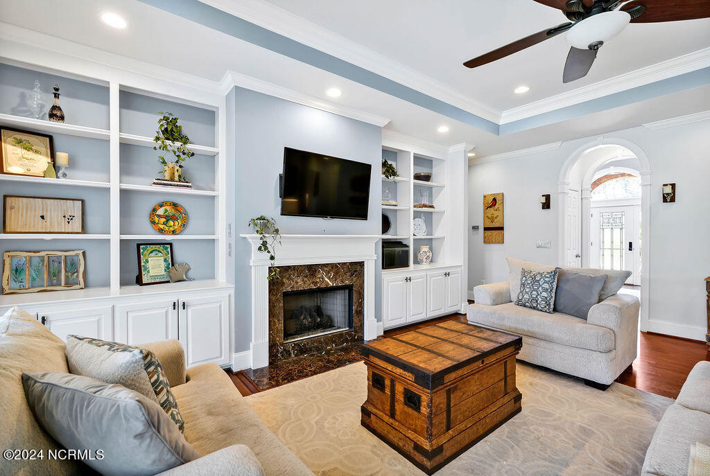 6702 Hardscrabble Court