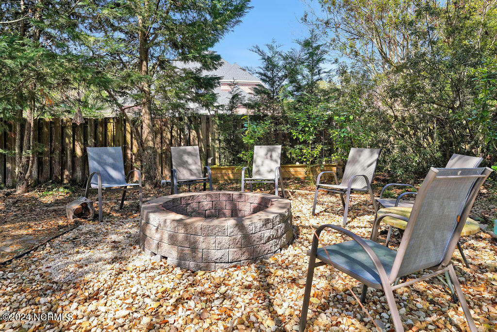 6702 Hardscrabble Court