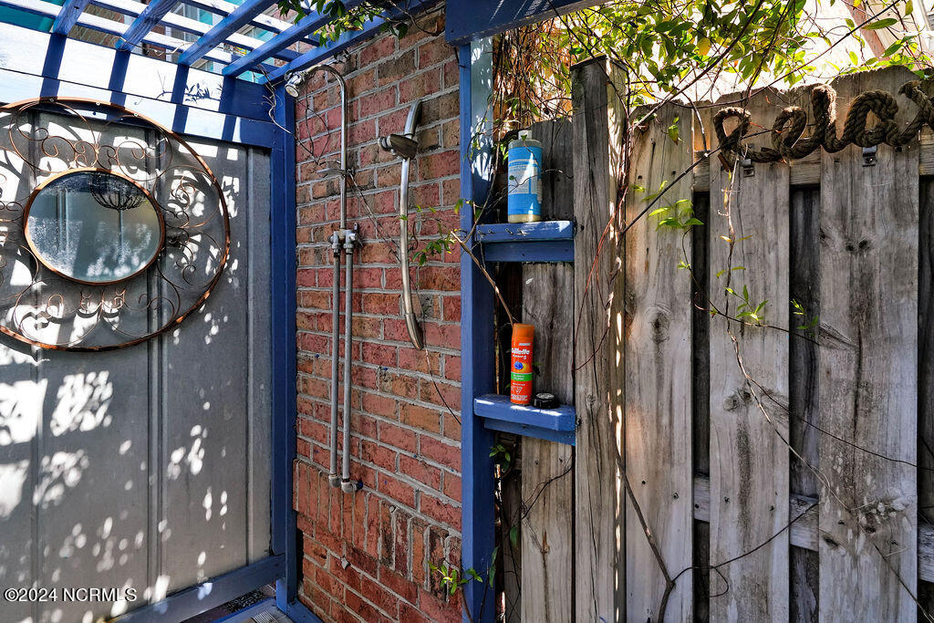 6702 Hardscrabble Court