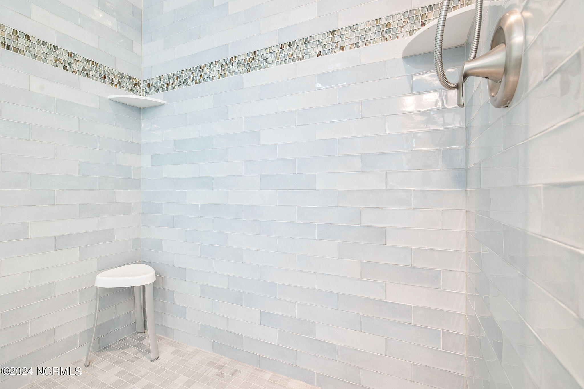 543 Esthwaite Drive SE