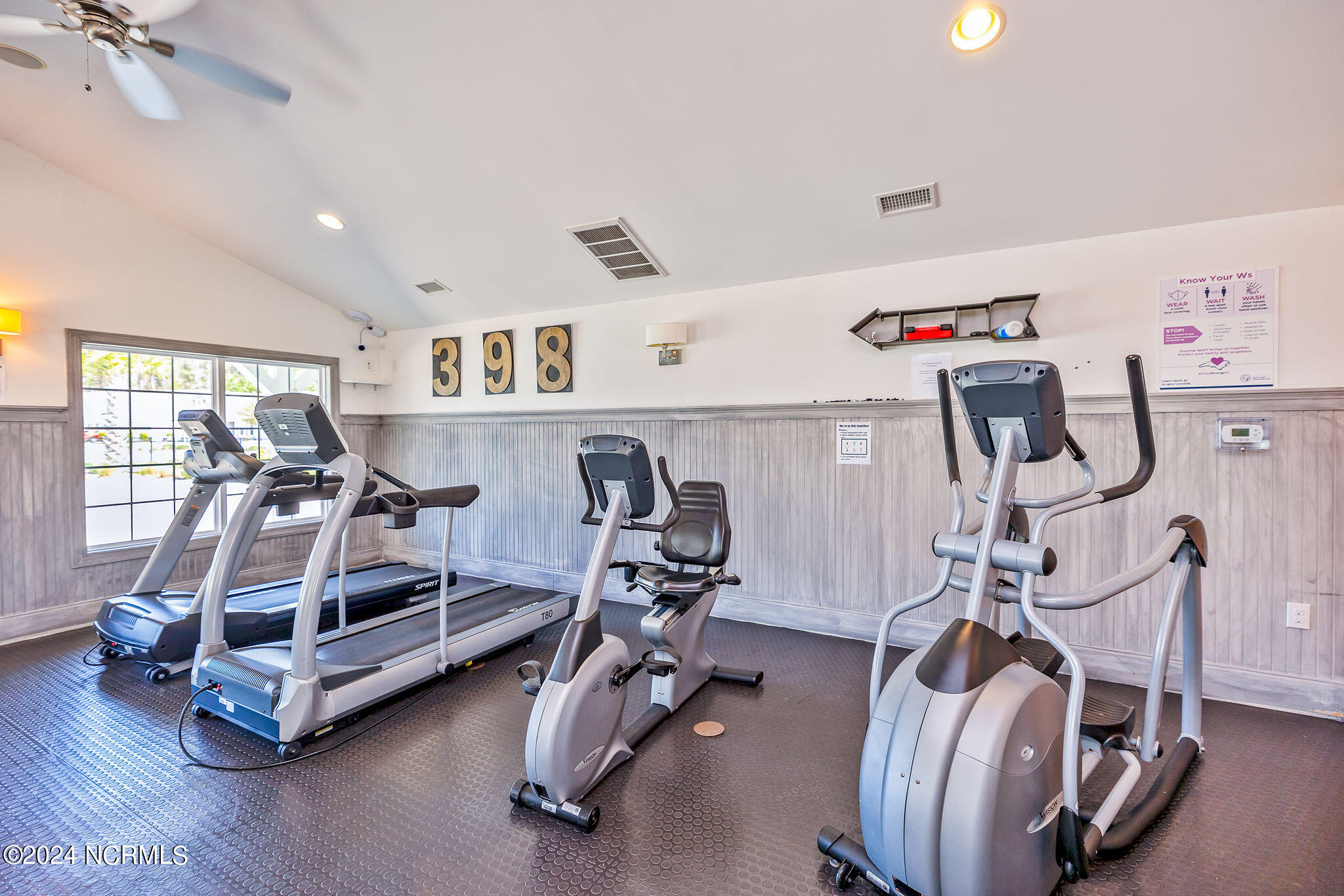 543 Esthwaite Drive SE