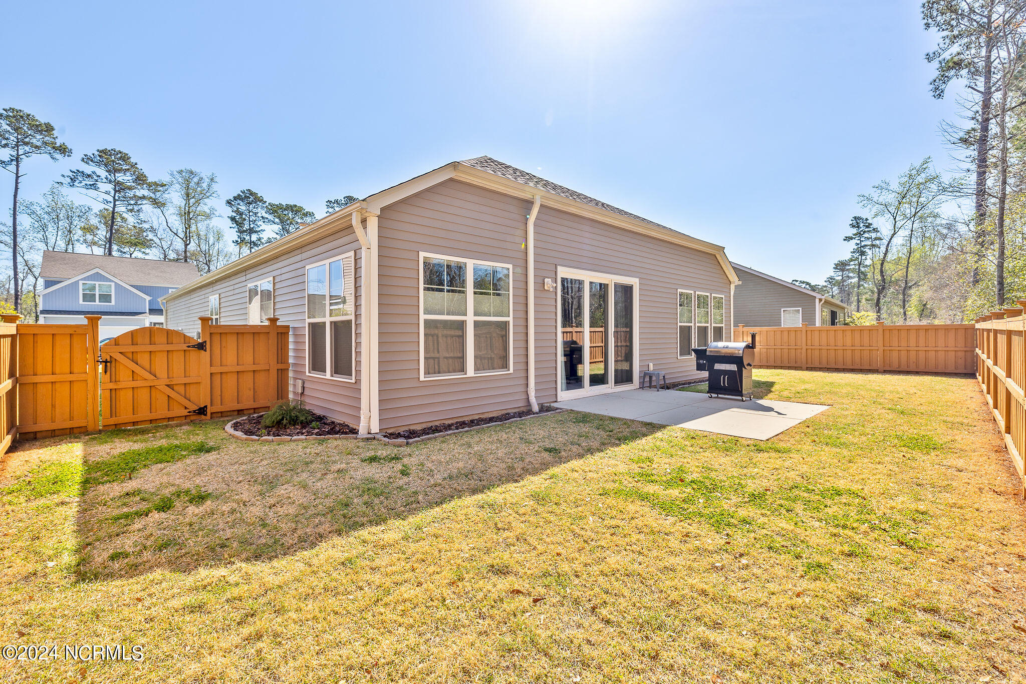 543 Esthwaite Drive SE