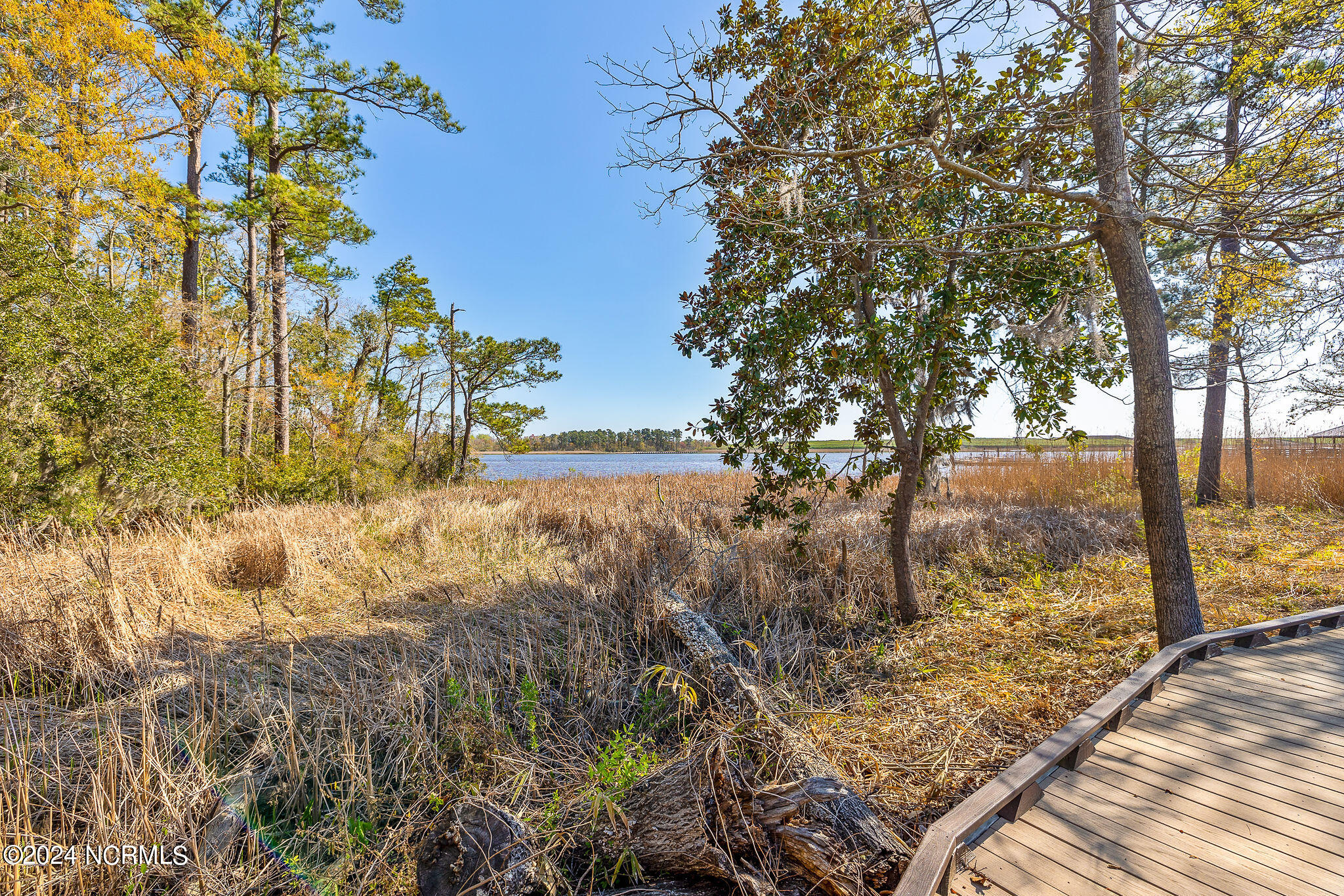 543 Esthwaite Drive SE