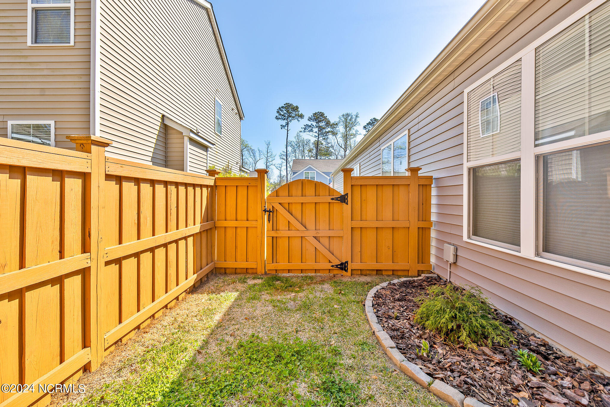 543 Esthwaite Drive SE