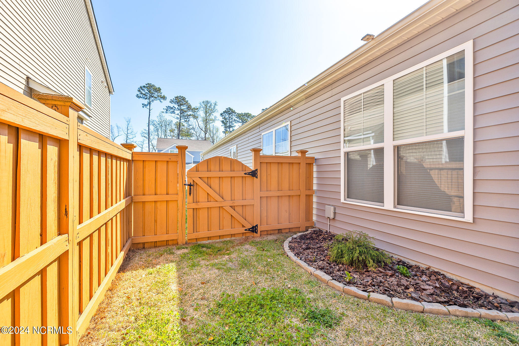 543 Esthwaite Drive SE