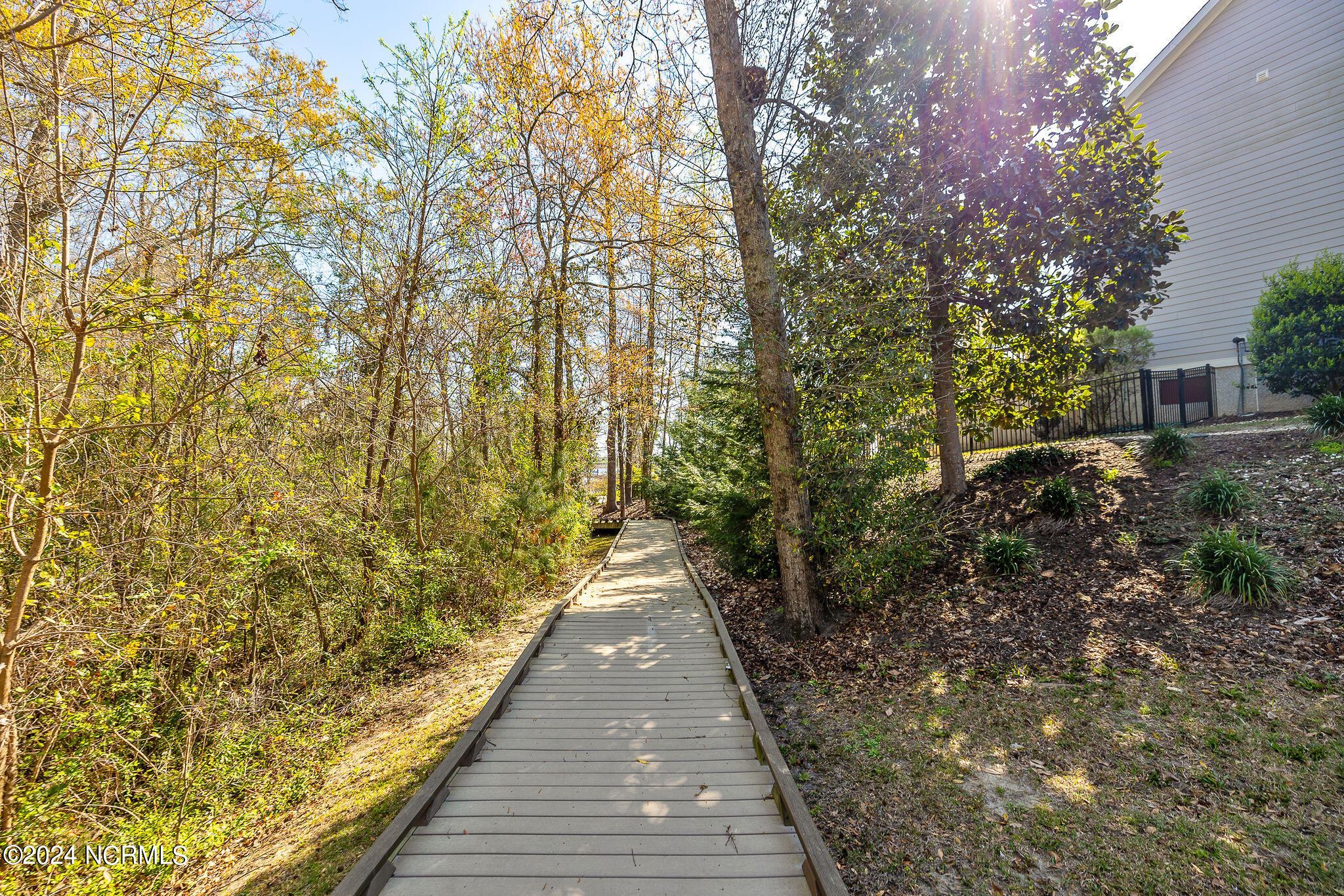 543 Esthwaite Drive SE