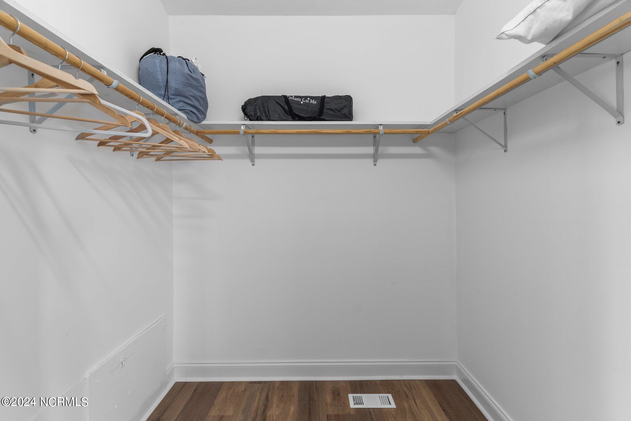 1305 Canal Drive Apt 7