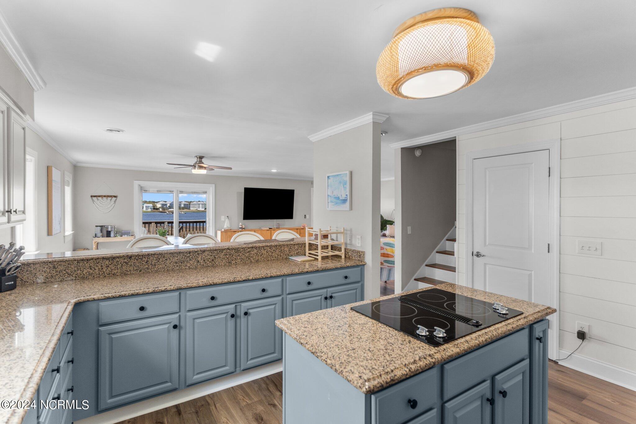 1305 Canal Drive Apt 7