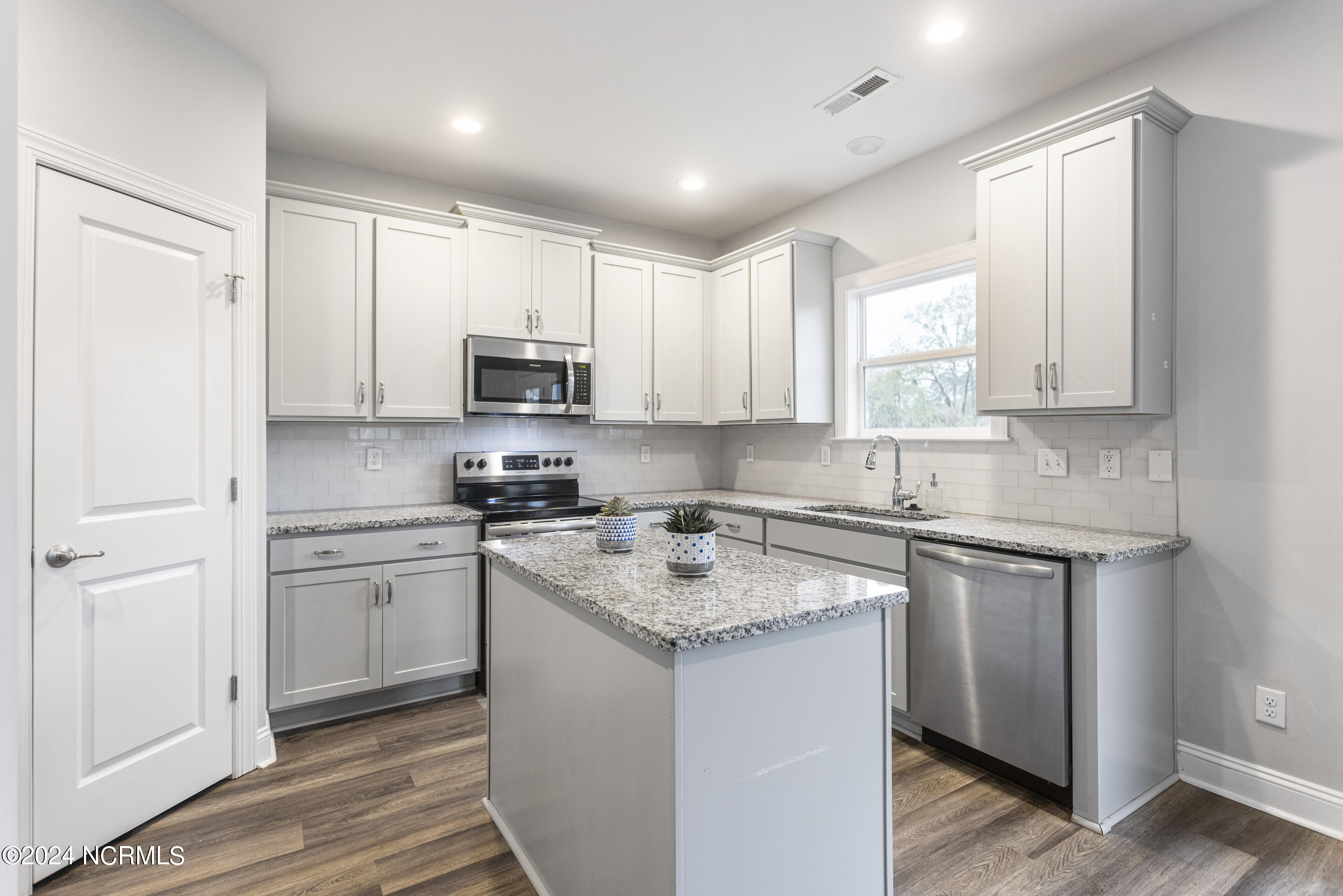 10121 Belville Oaks Lane