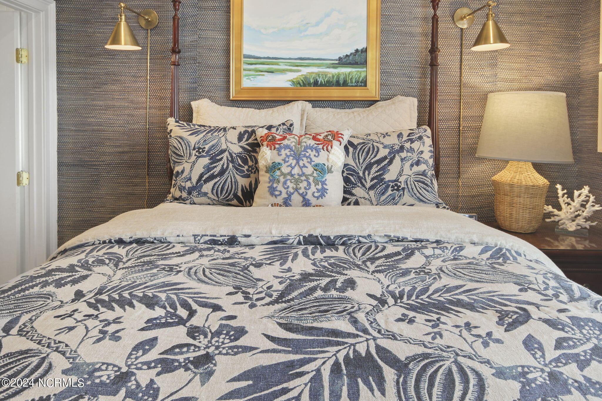 634 Ocean Boulevard W