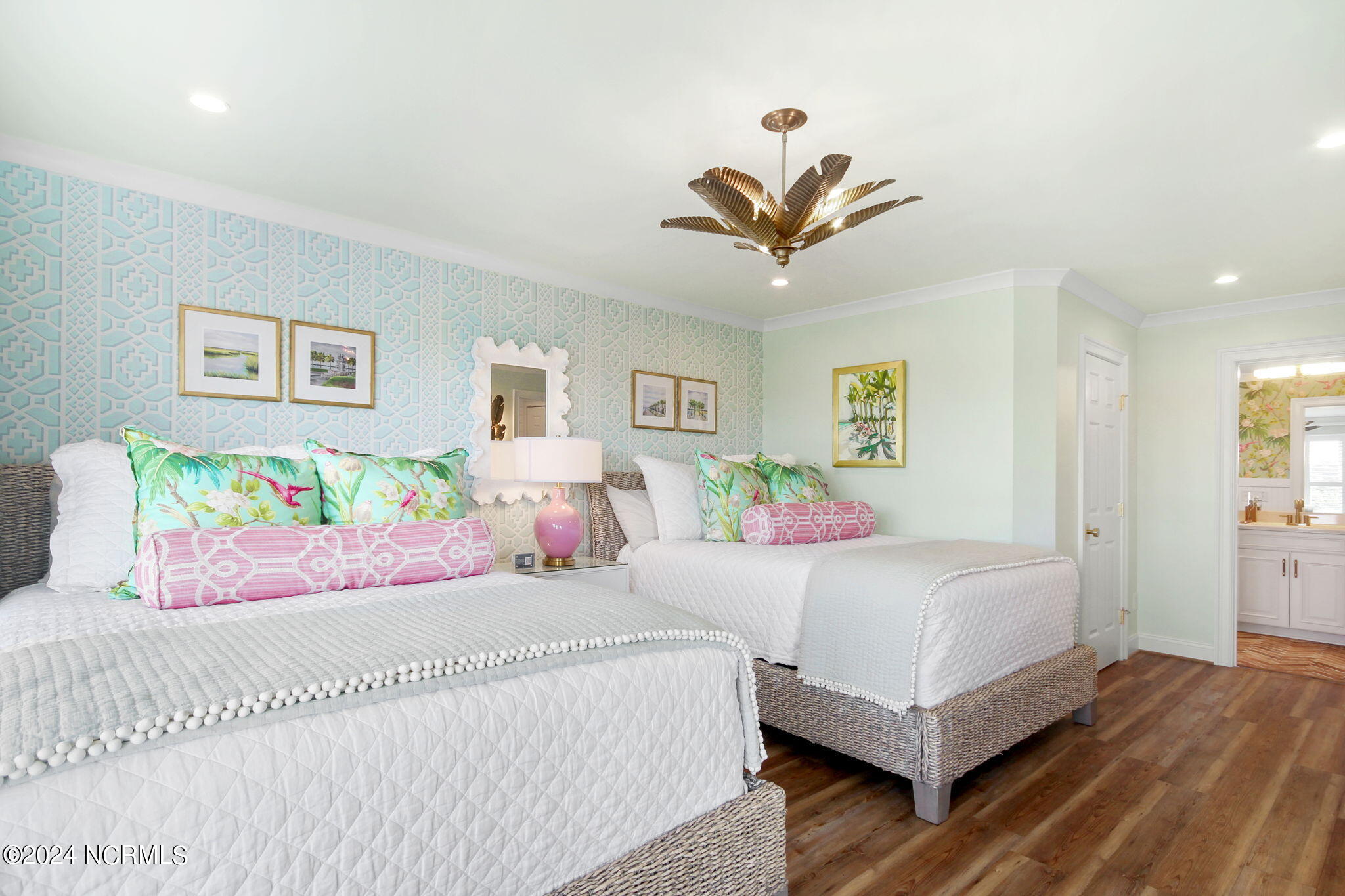 634 Ocean Boulevard W