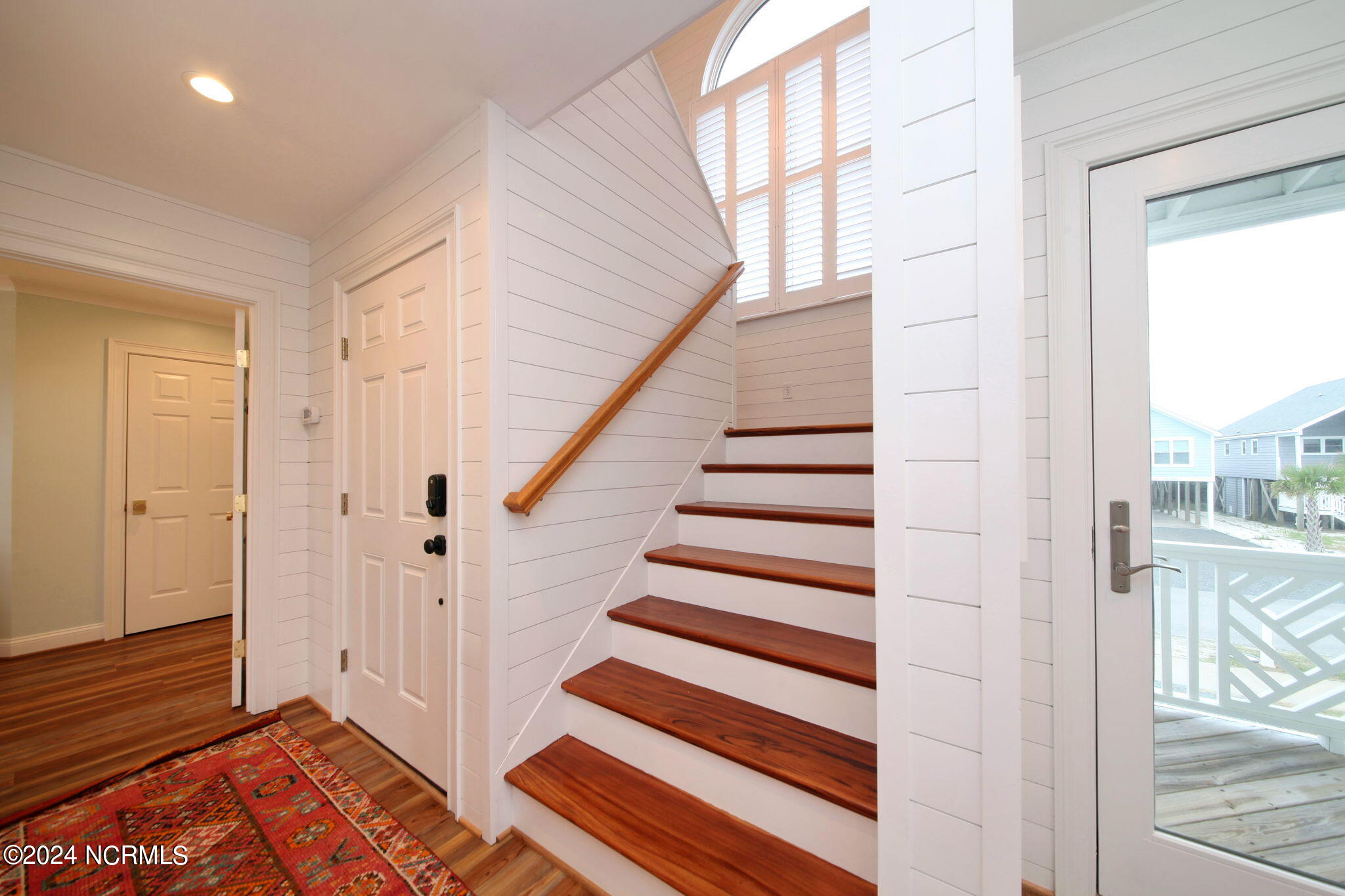 634 Ocean Boulevard W