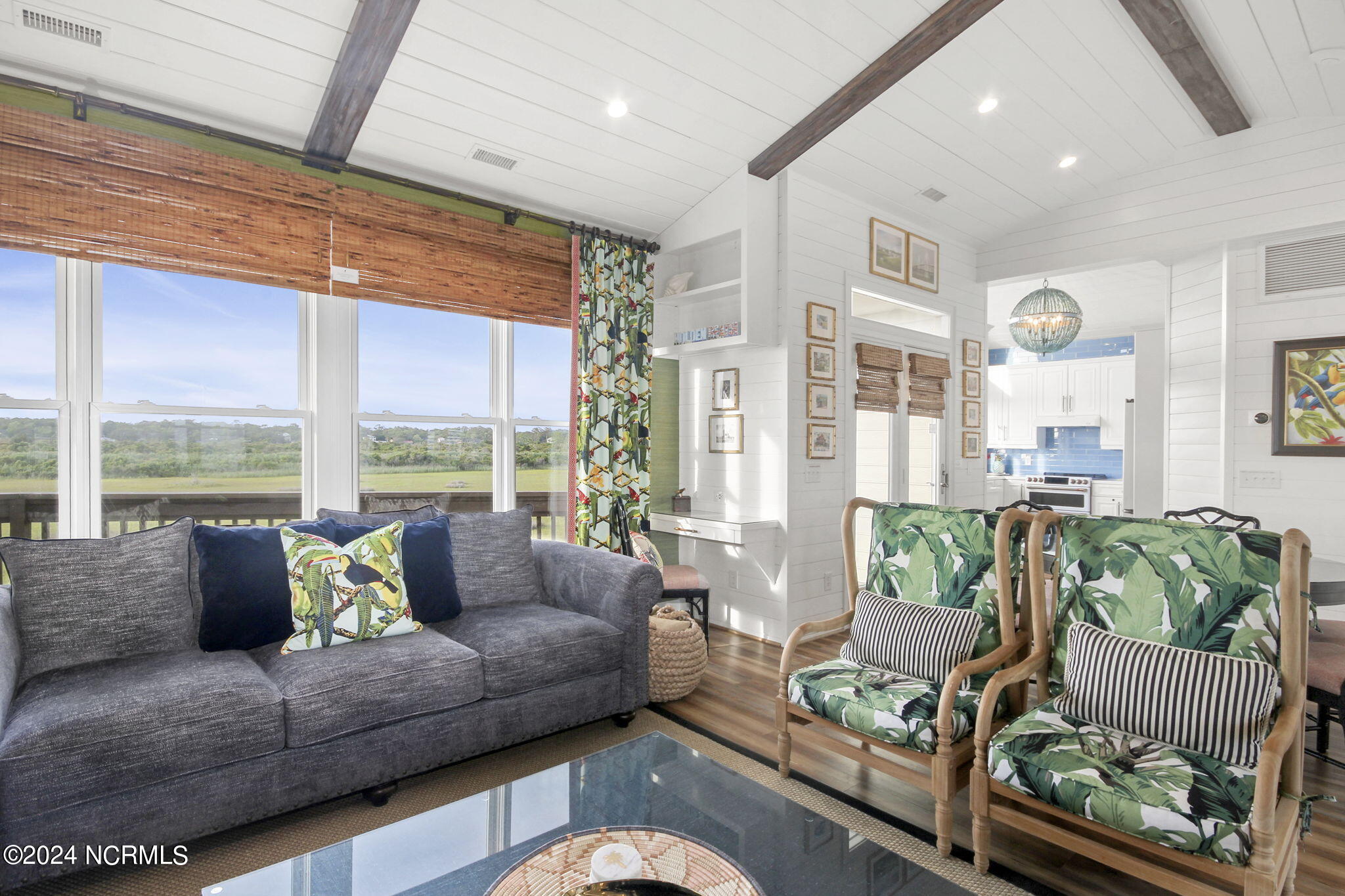 634 Ocean Boulevard W