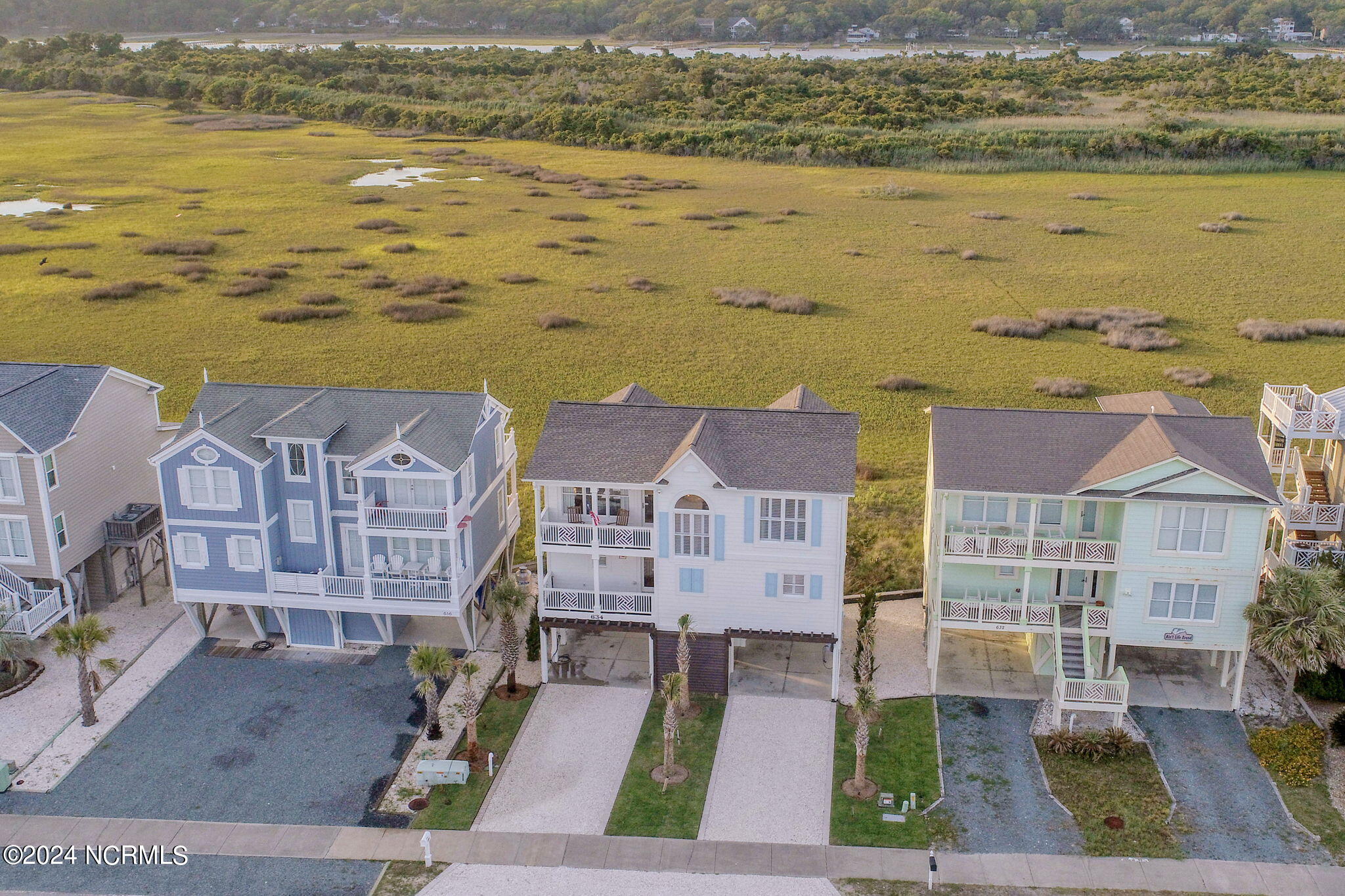 634 Ocean Boulevard W