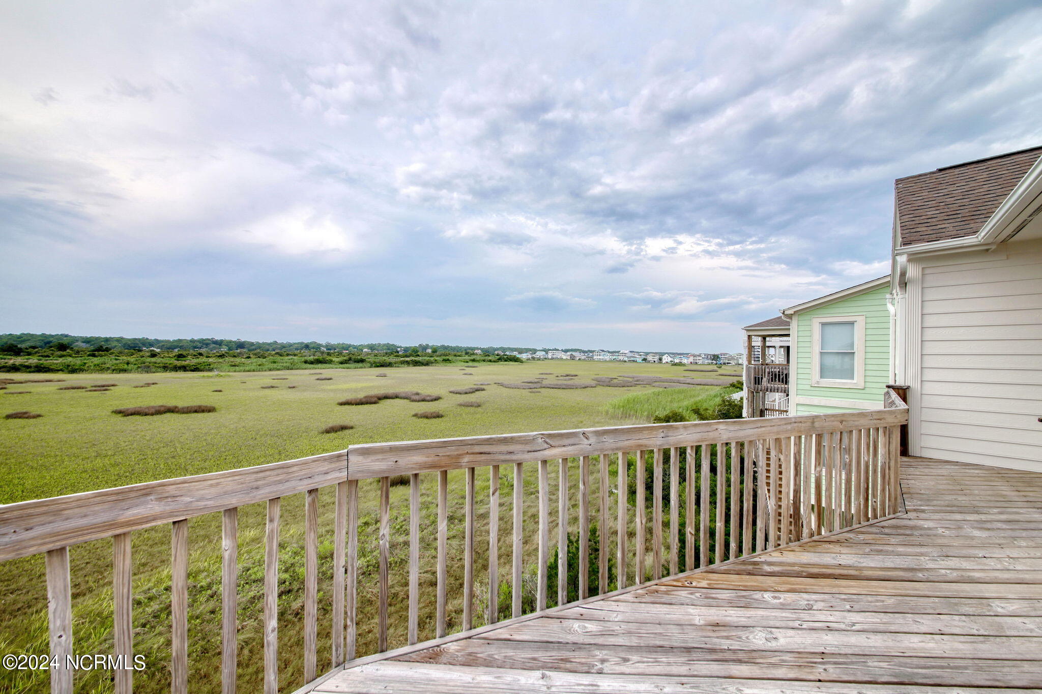 634 Ocean Boulevard W