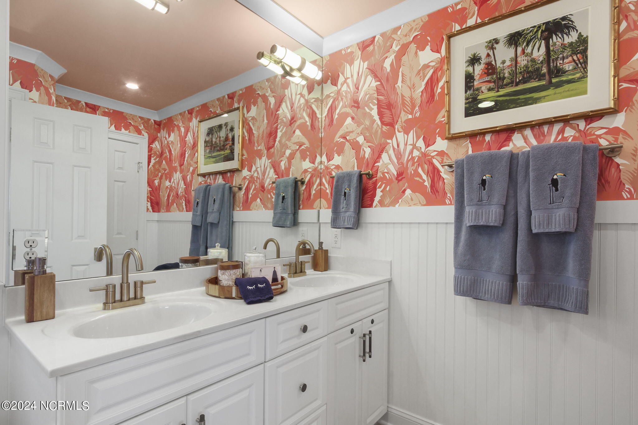 634 Ocean Boulevard W