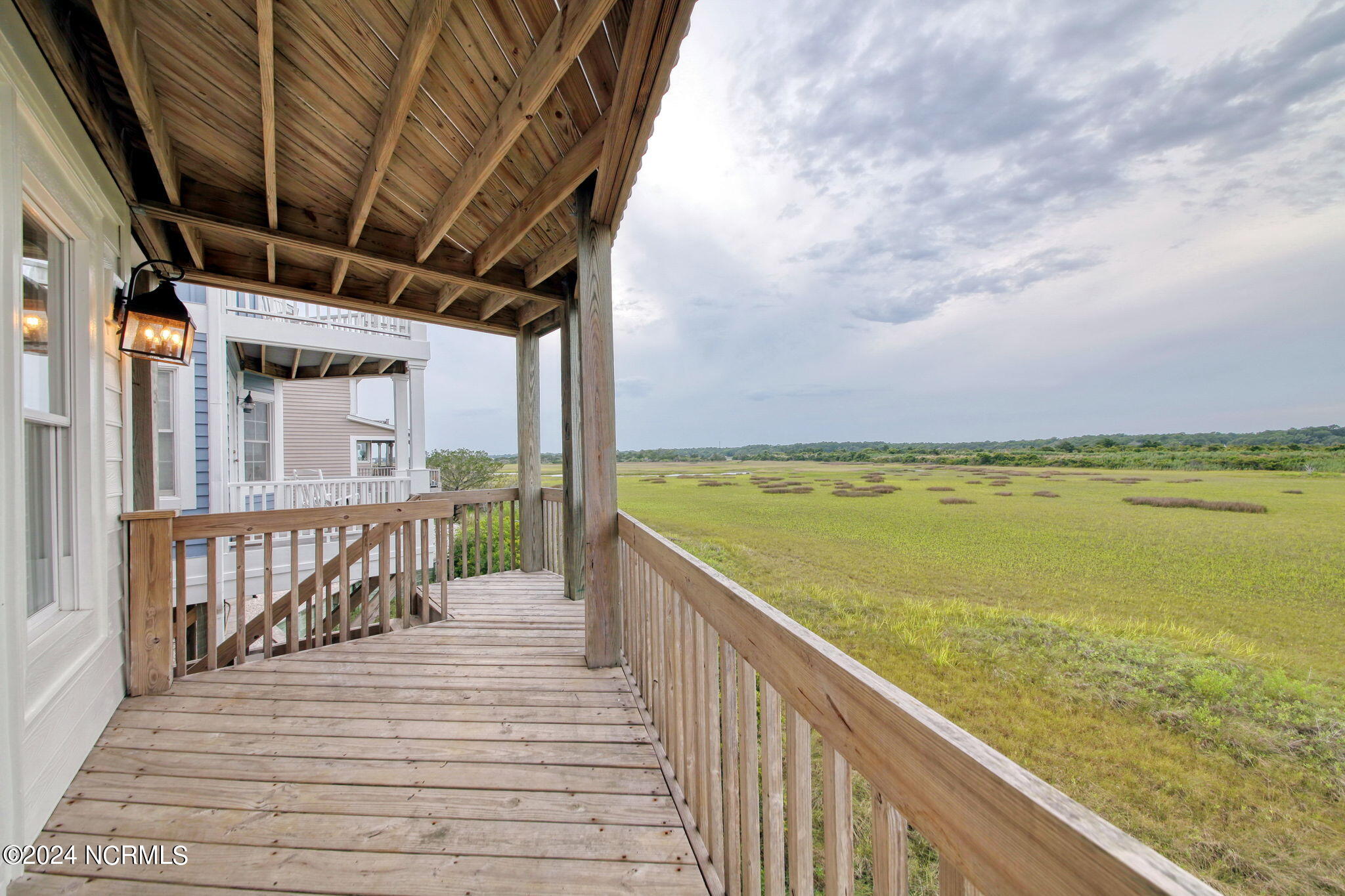 634 Ocean Boulevard W