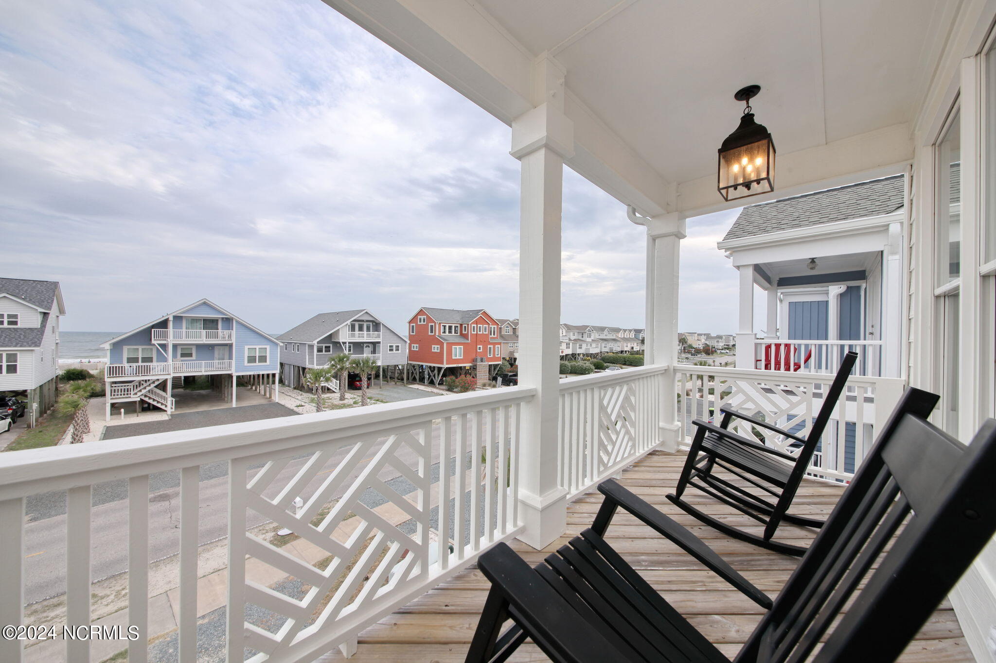 634 Ocean Boulevard W