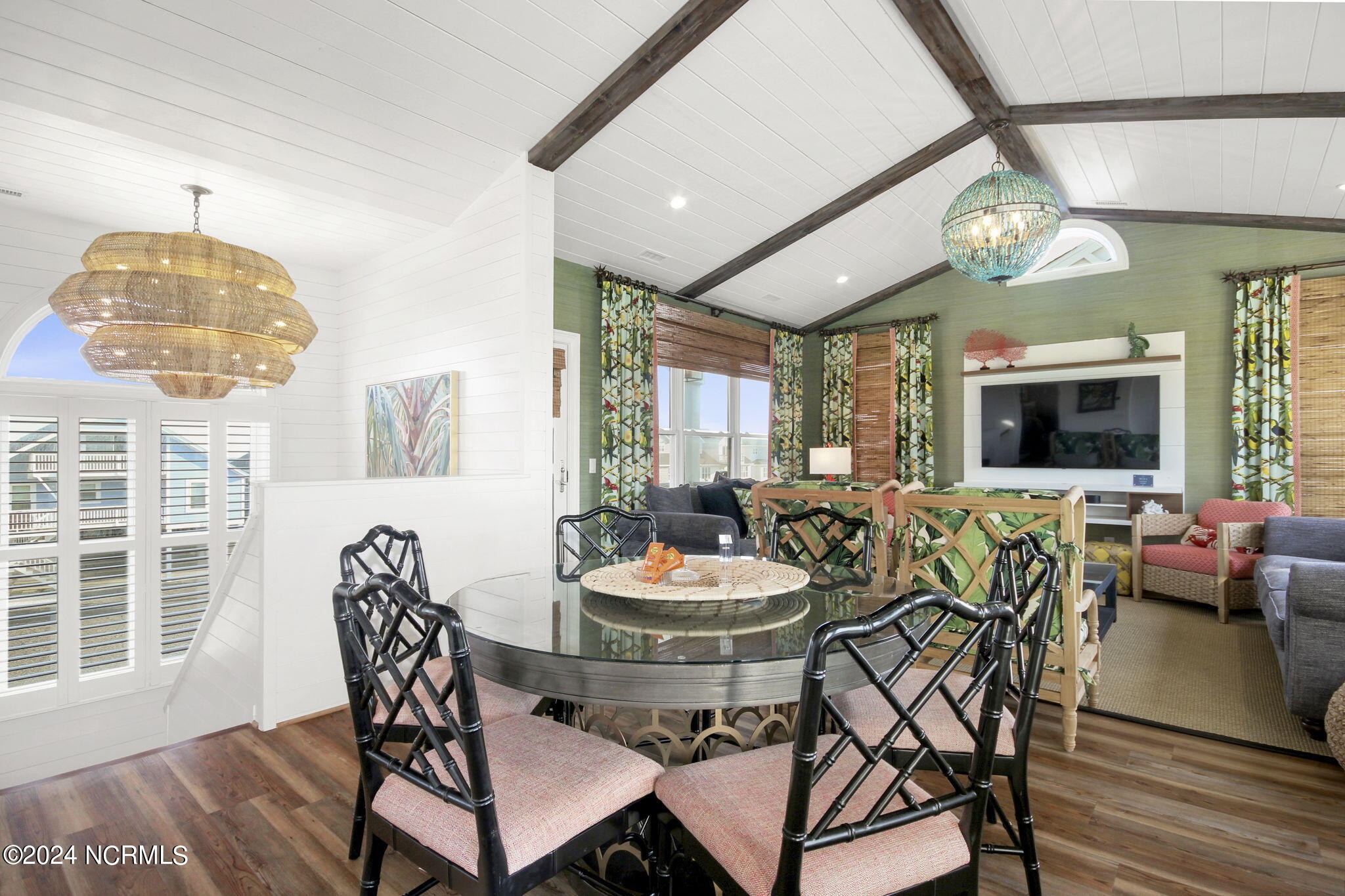 634 Ocean Boulevard W