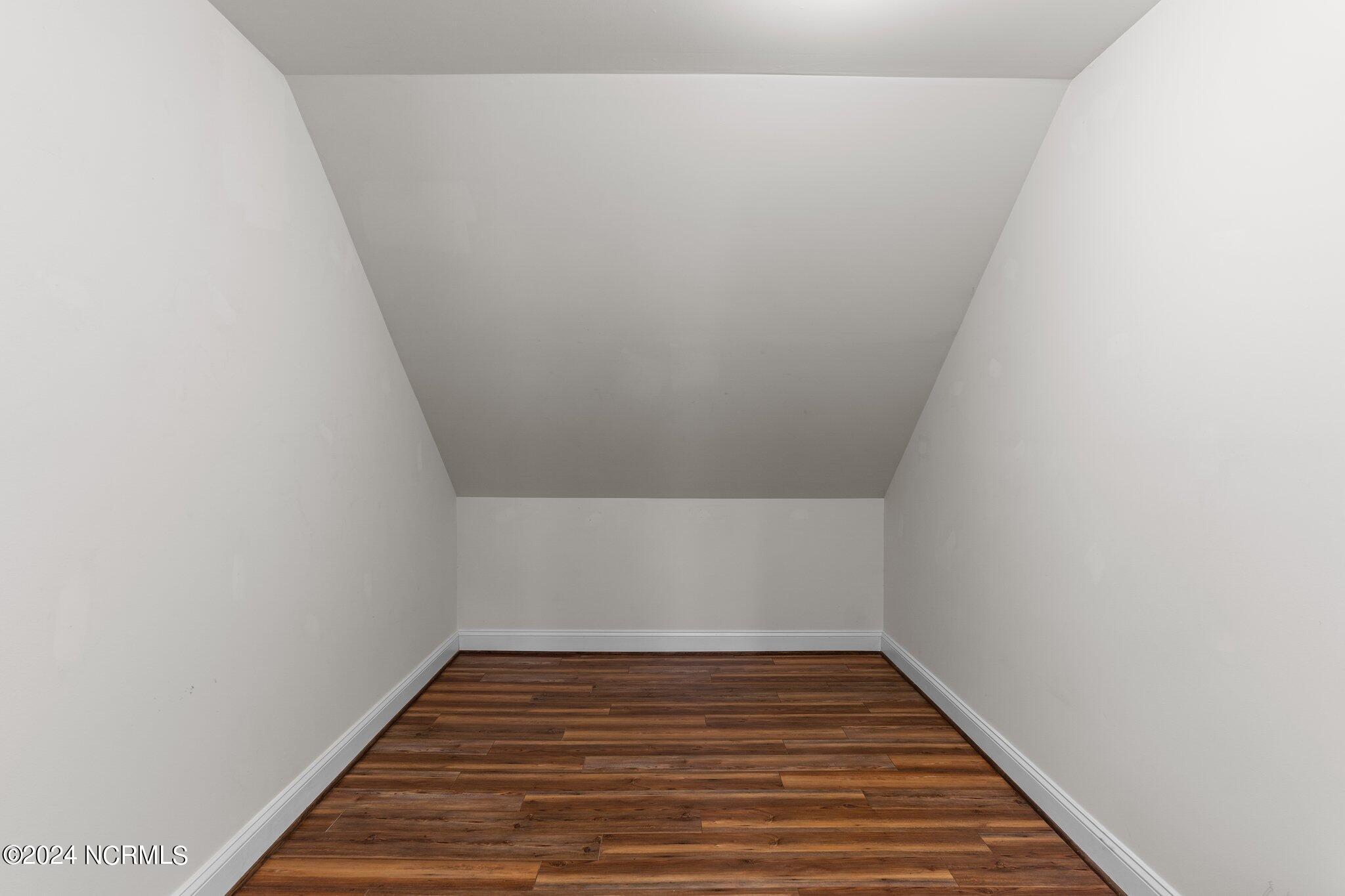 6212 Ambleside Drive