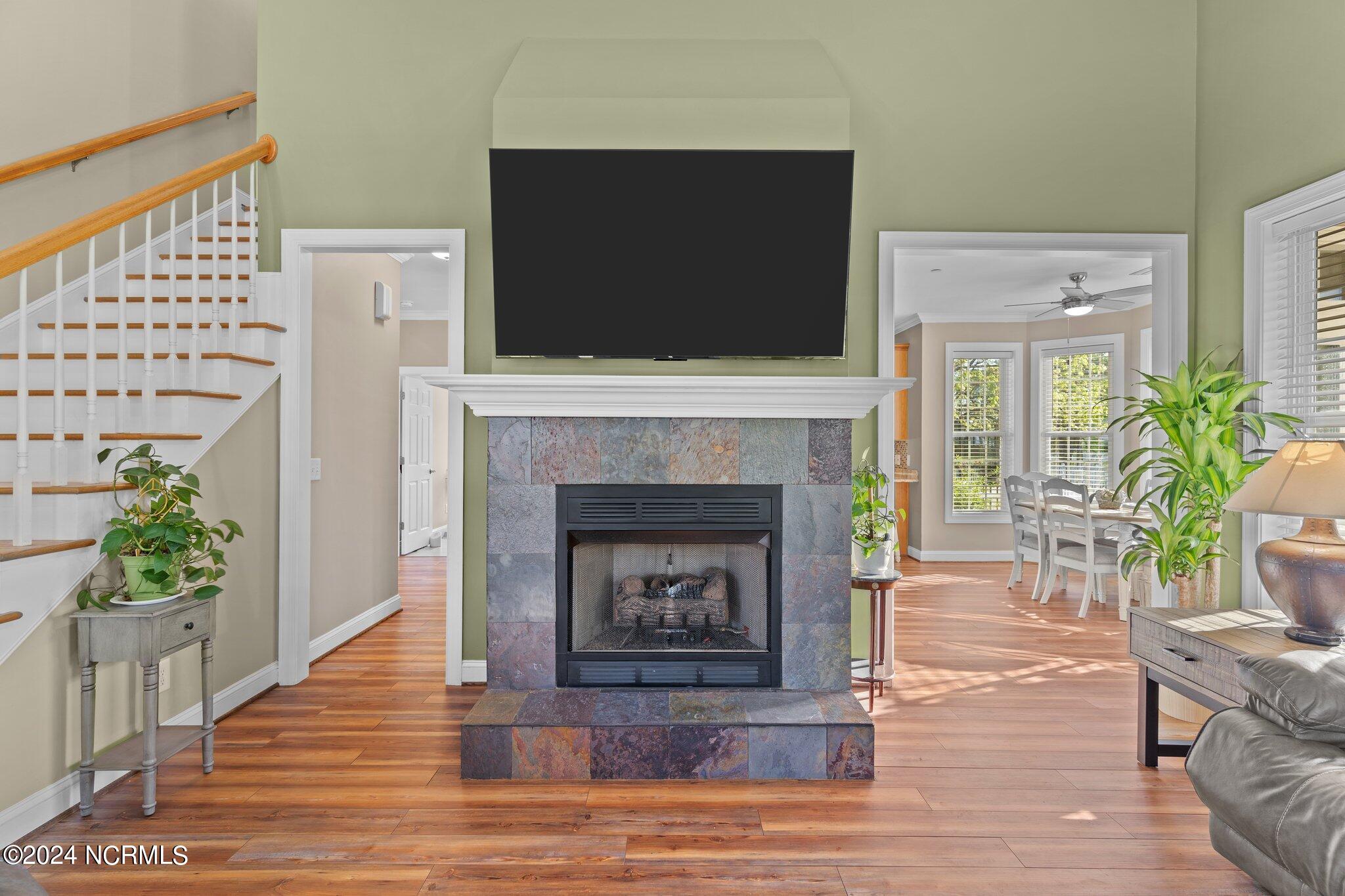 6212 Ambleside Drive