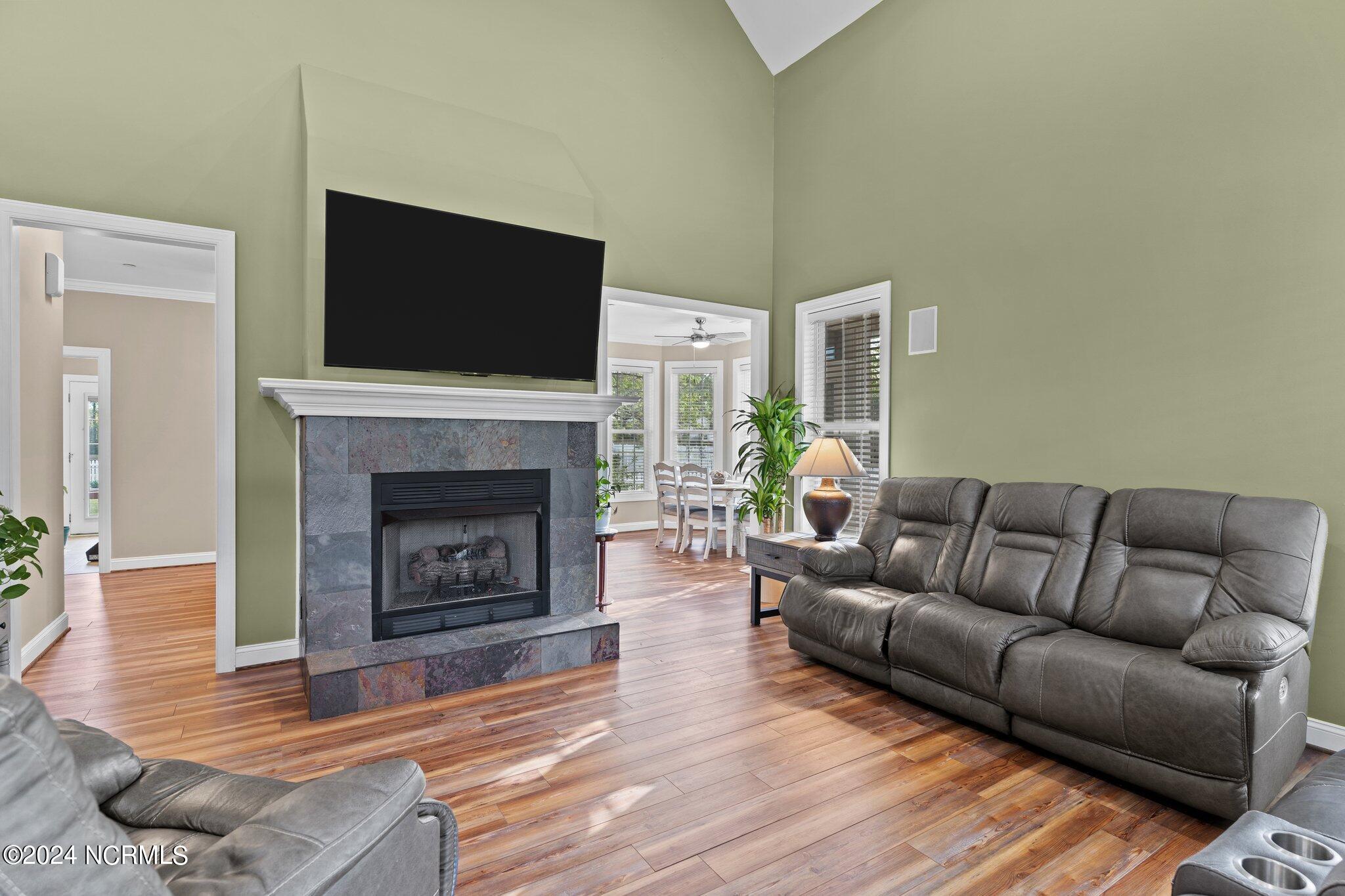 6212 Ambleside Drive