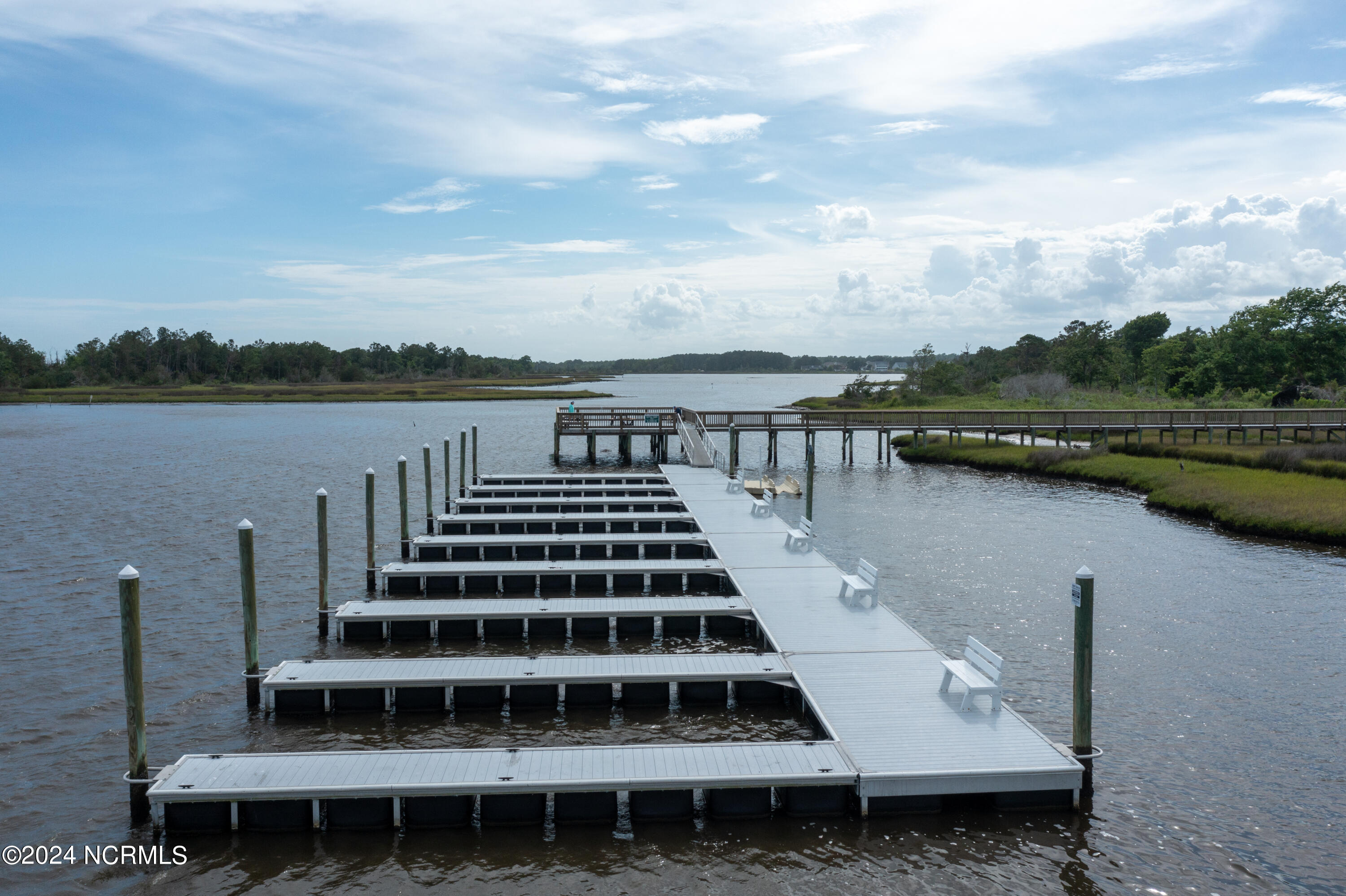 346 Lake Firefly Loop