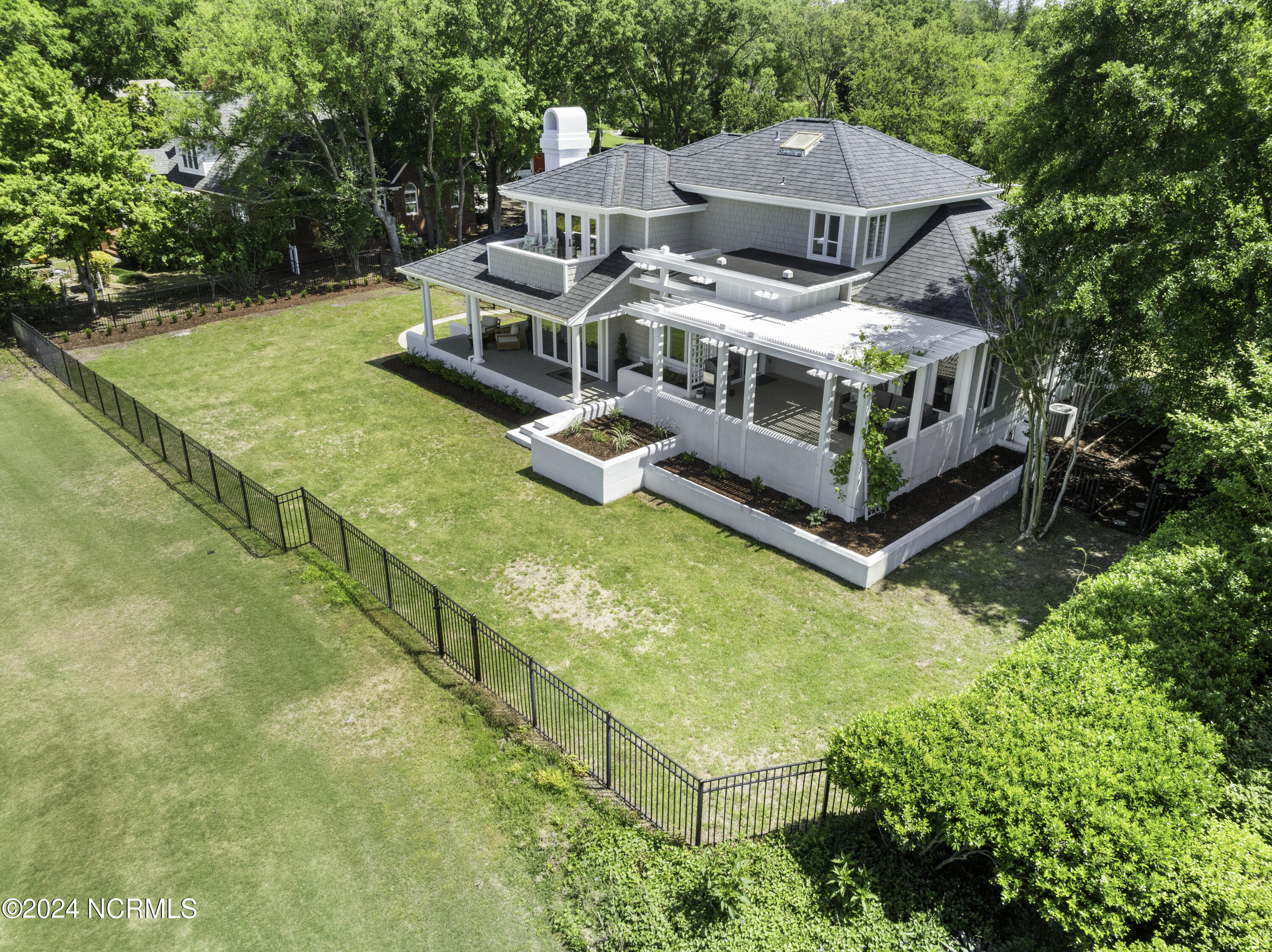 1732 Verrazzano Drive