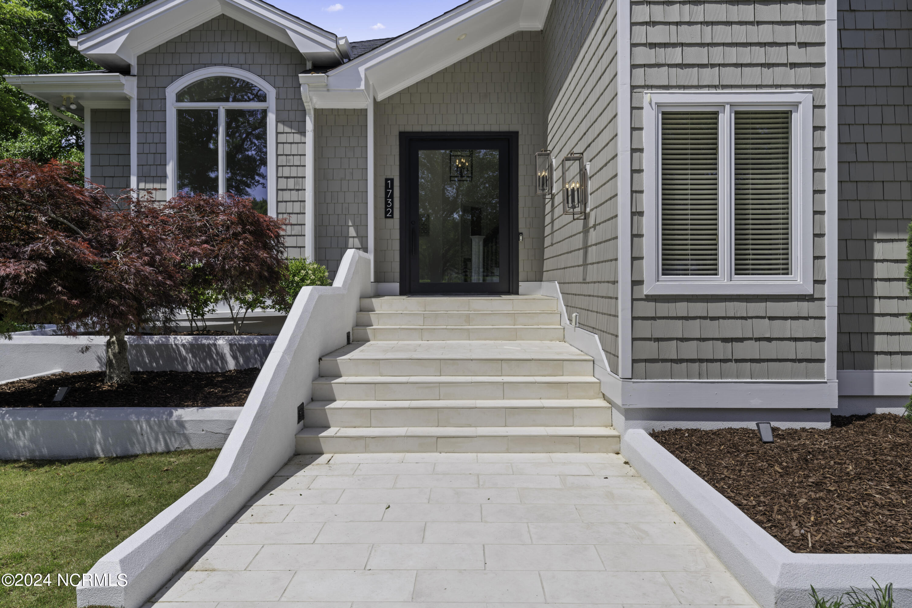 1732 Verrazzano Drive