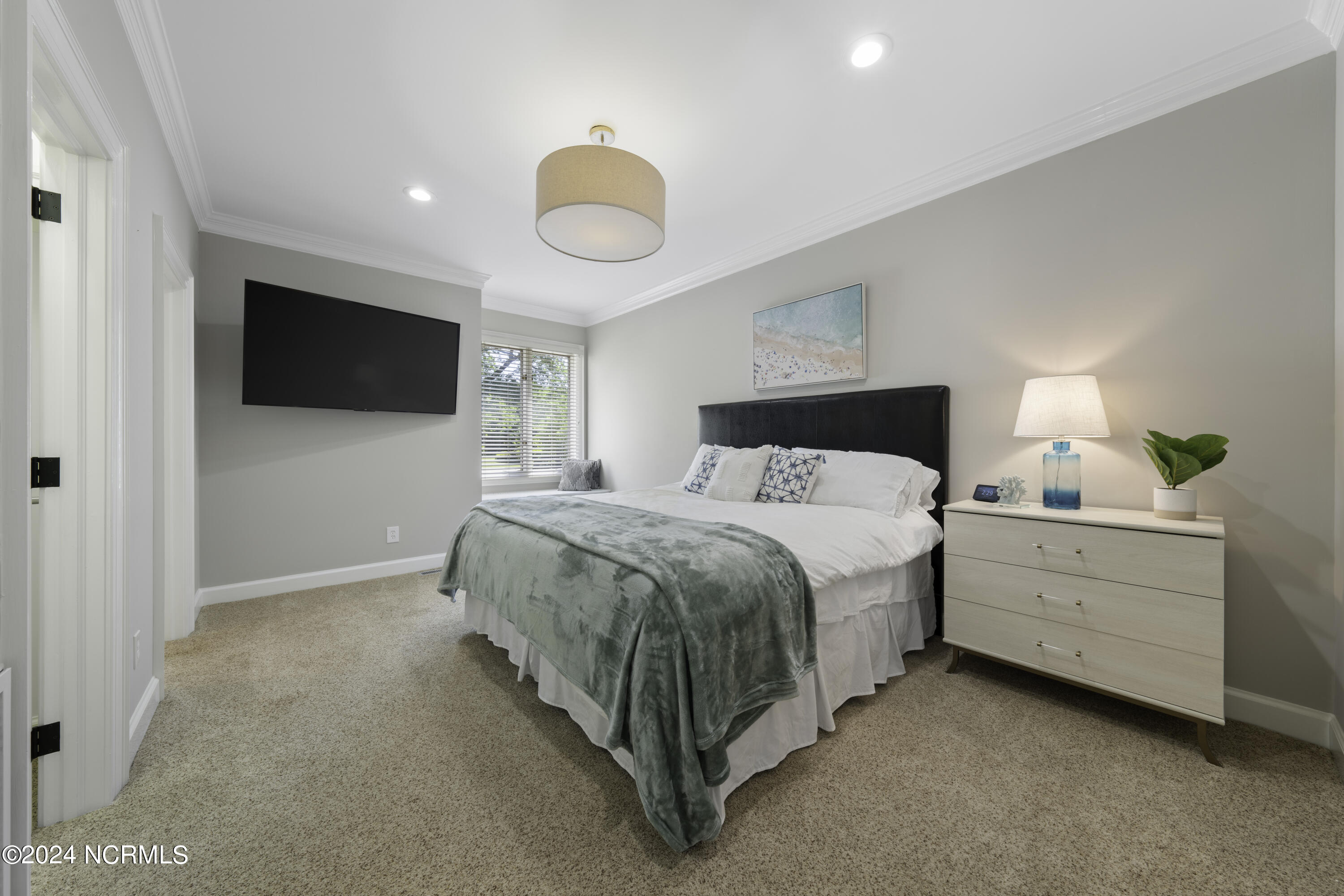 1732 Verrazzano Drive