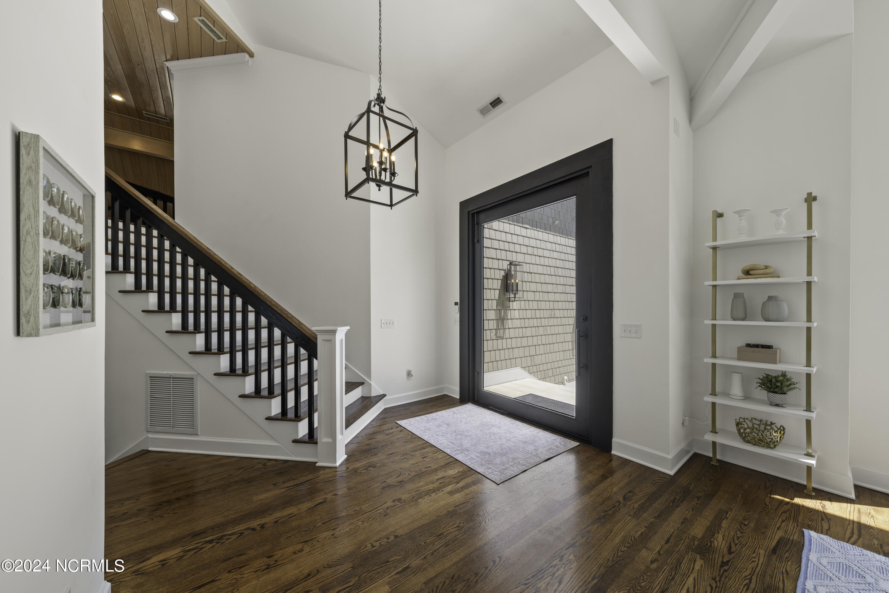 1732 Verrazzano Drive