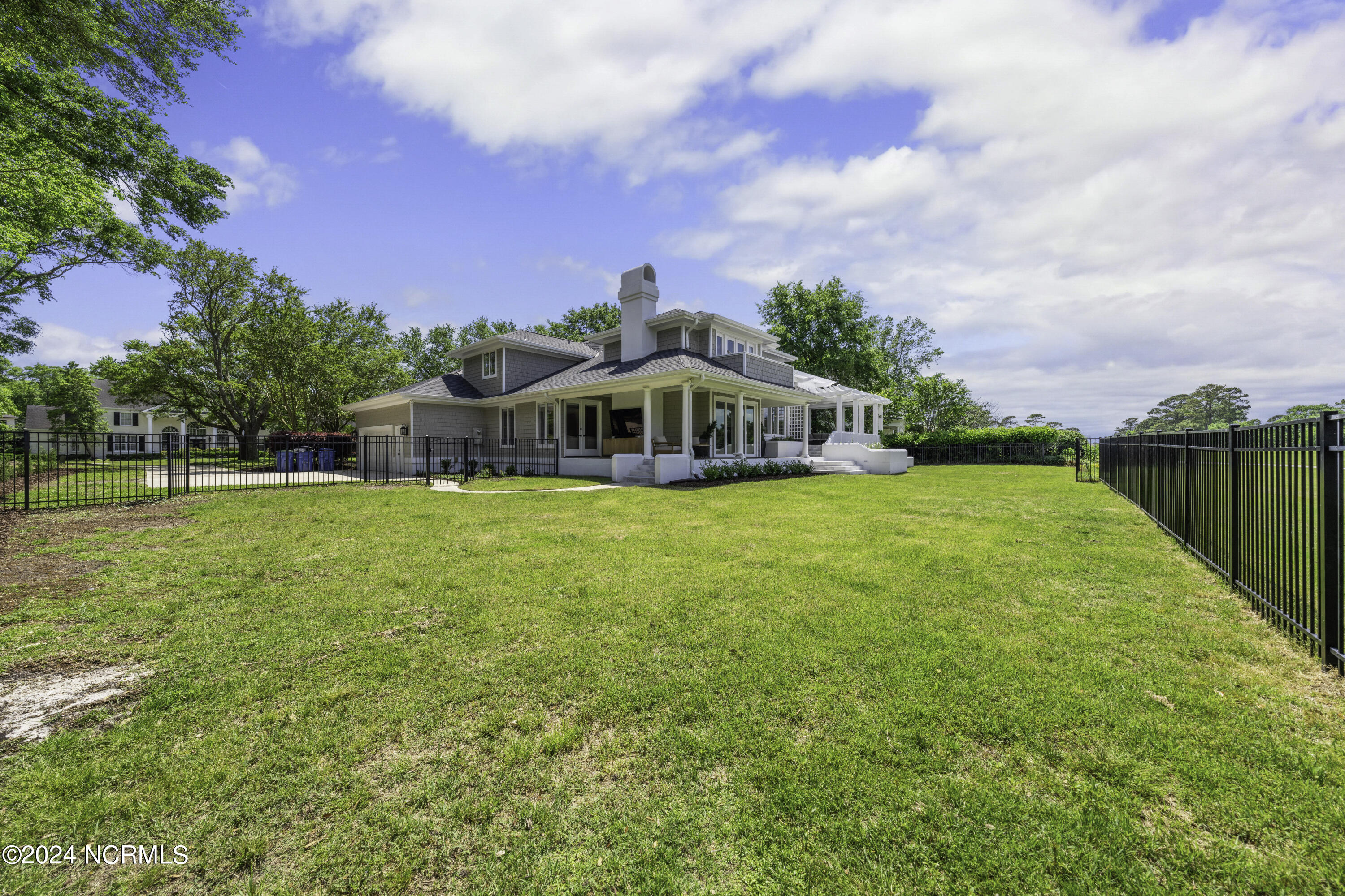 1732 Verrazzano Drive