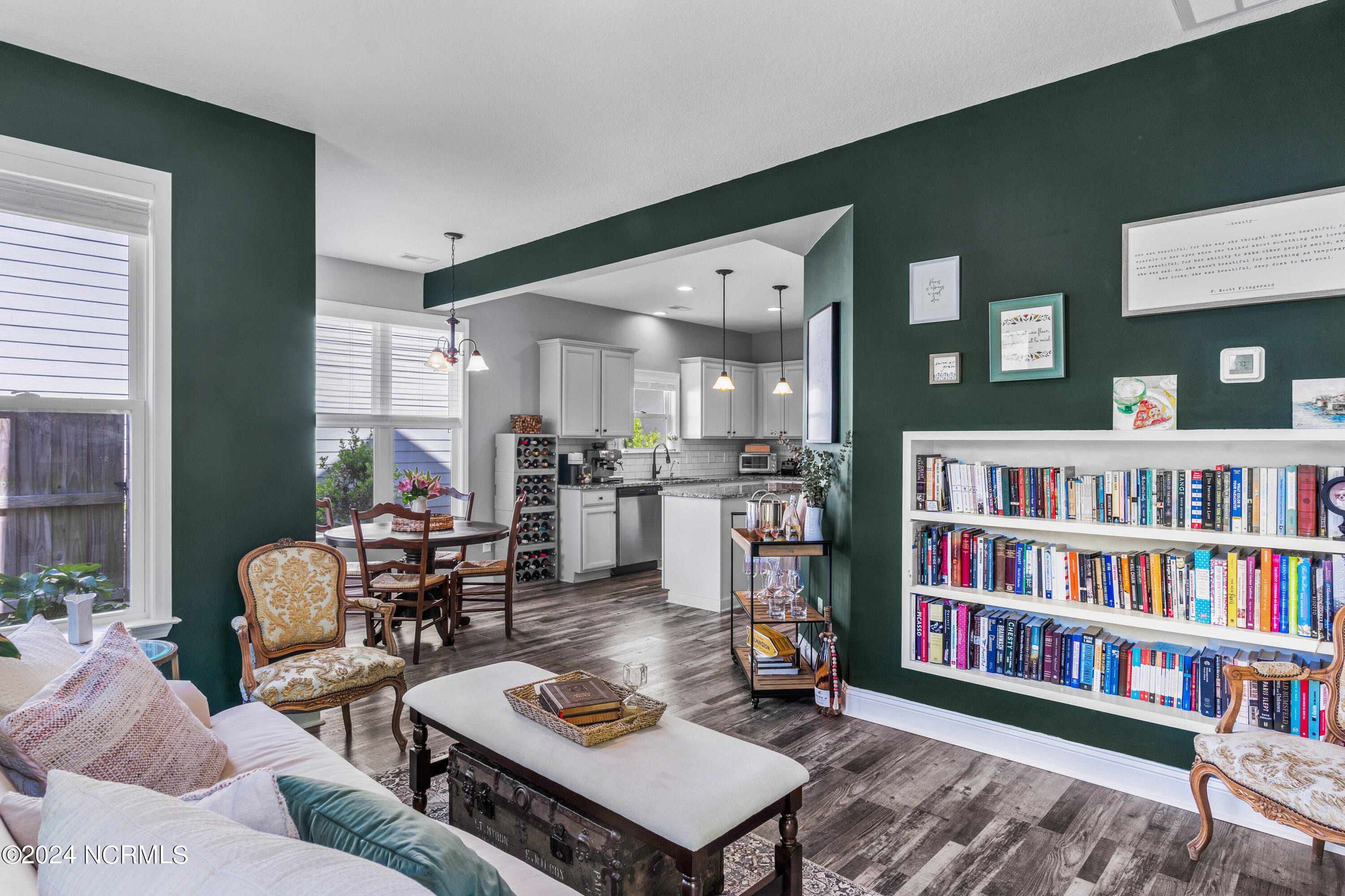 34 E Cloverfield Lane