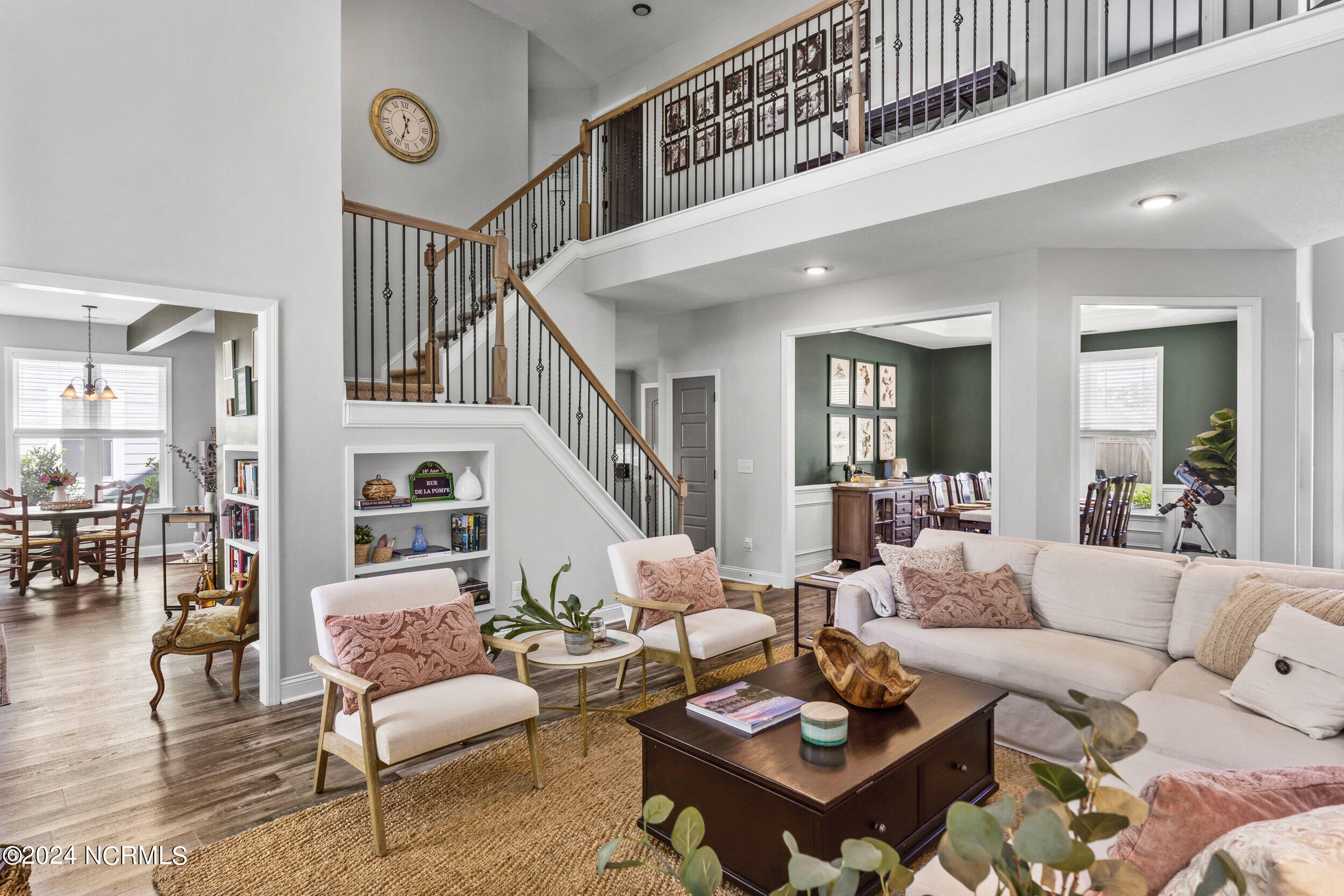 34 E Cloverfield Lane