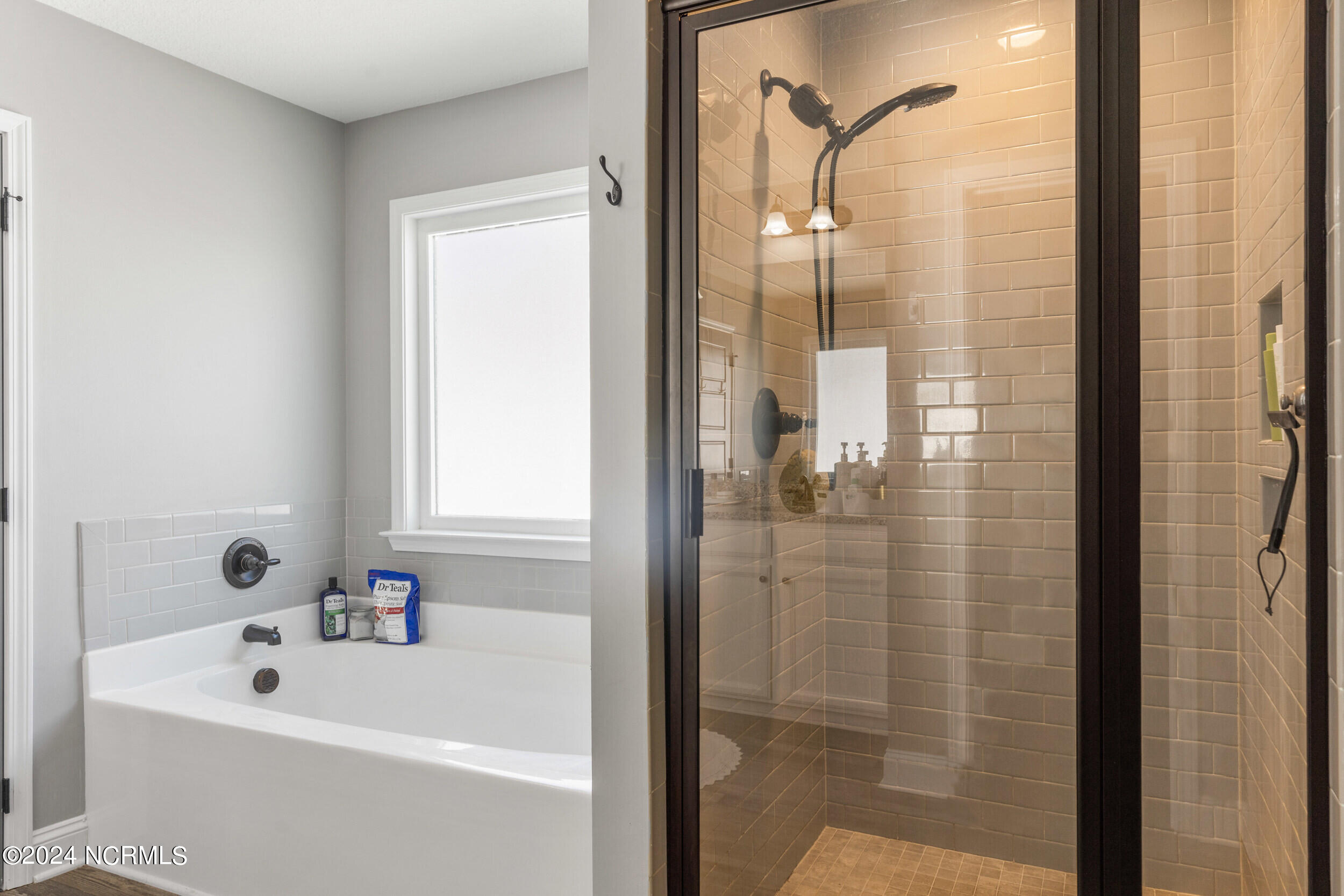 34 E Cloverfield Lane