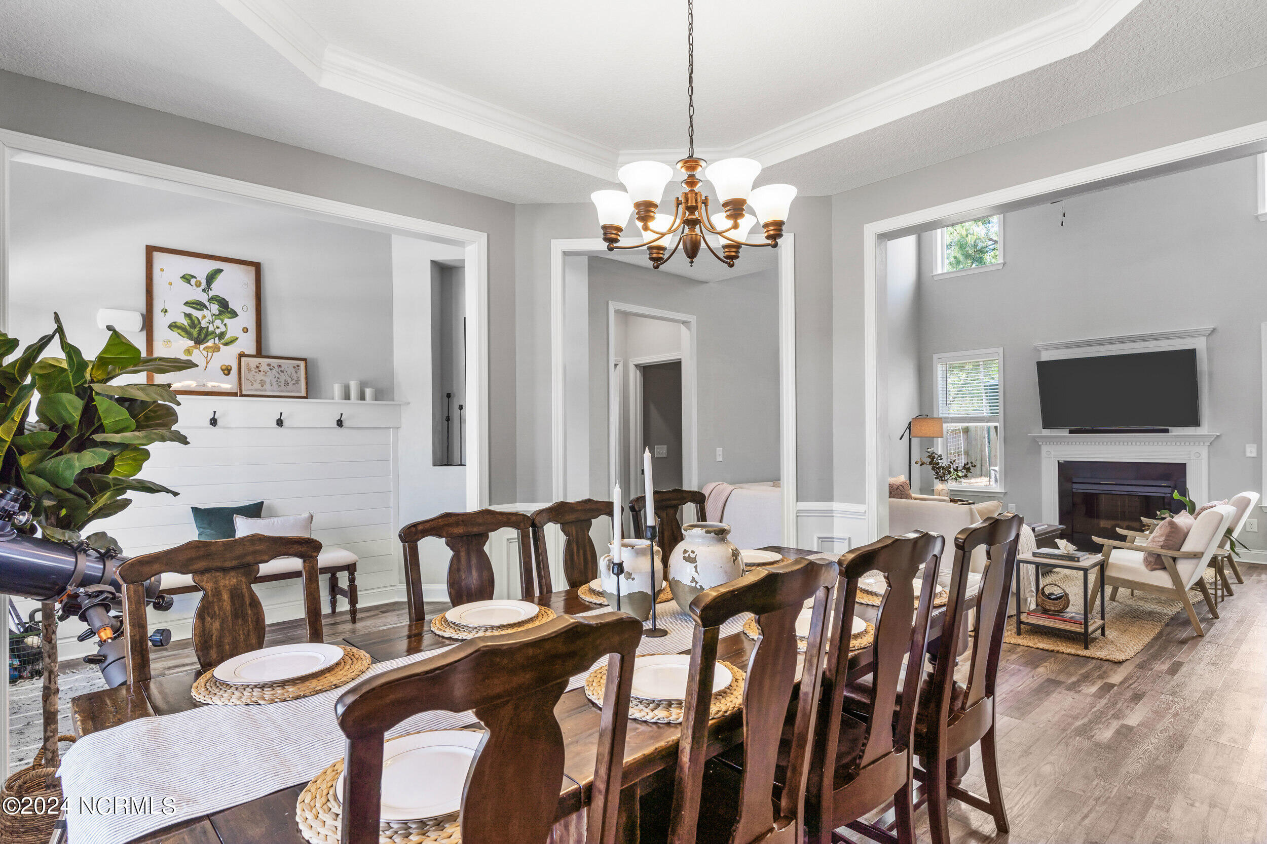 34 E Cloverfield Lane