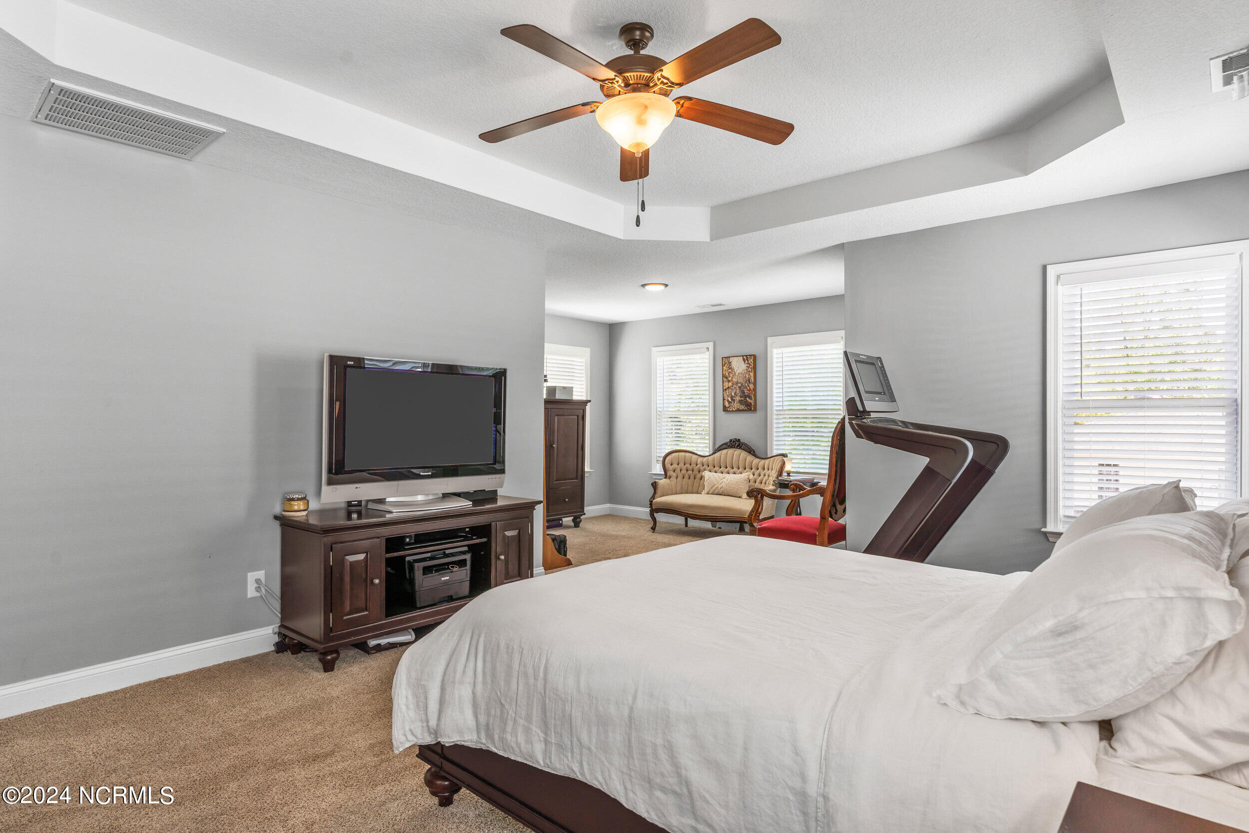 34 E Cloverfield Lane