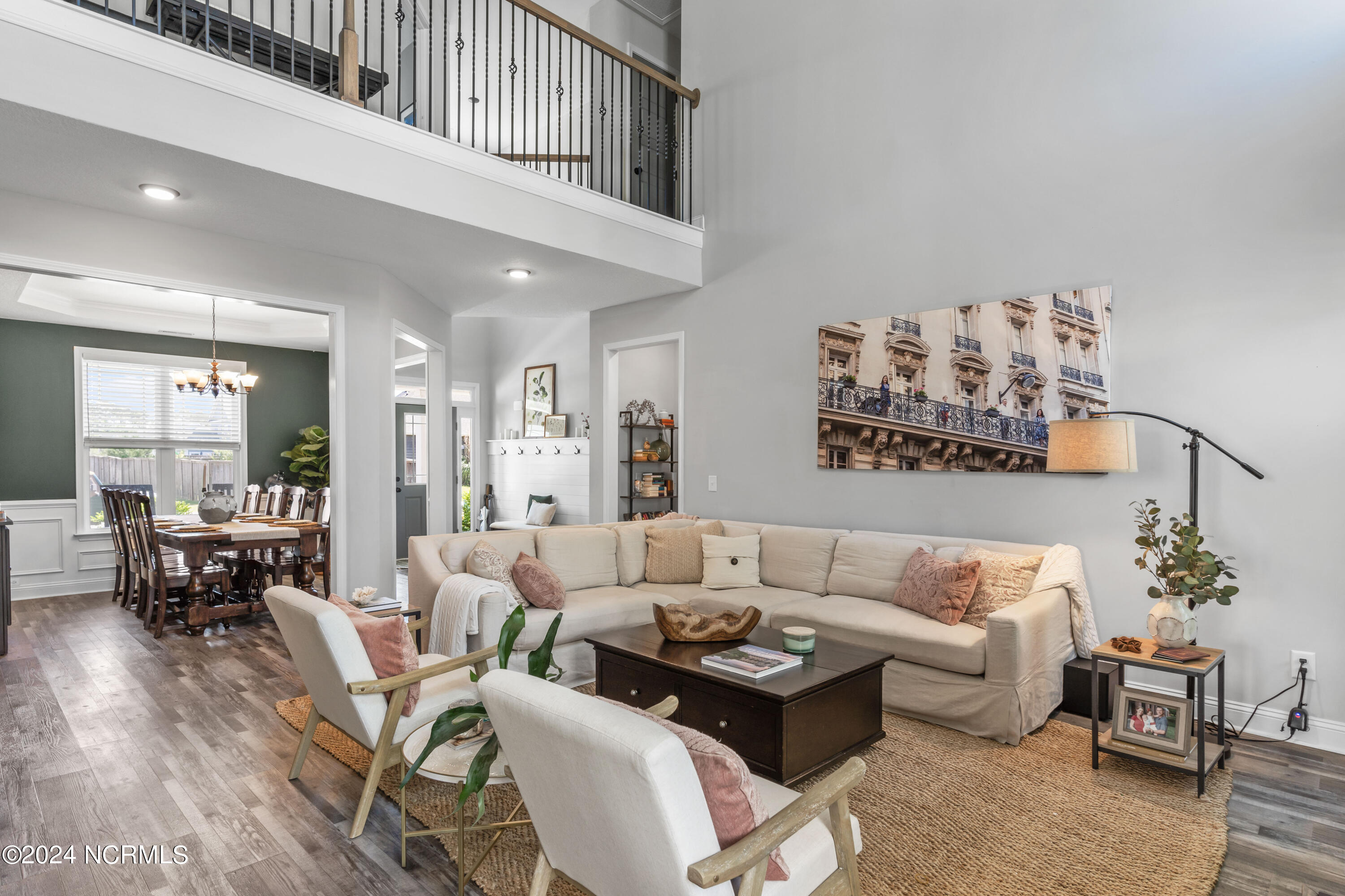 34 E Cloverfield Lane