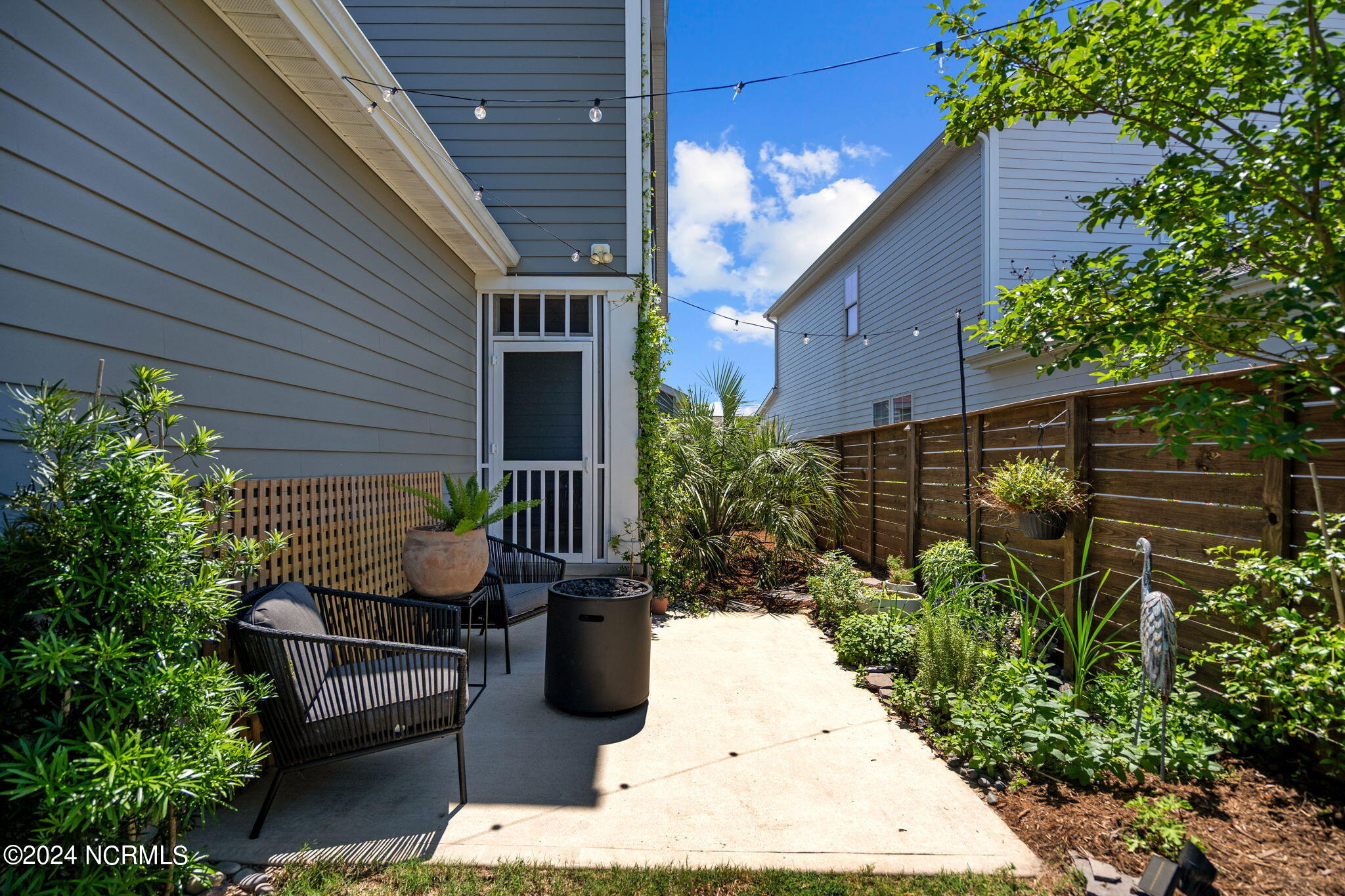 4571 Old Towne Street