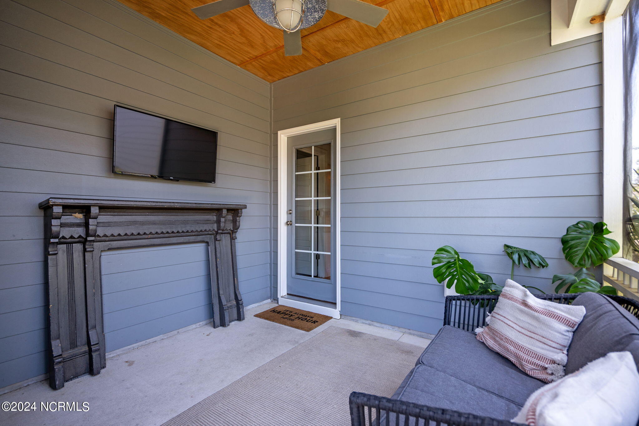 4571 Old Towne Street