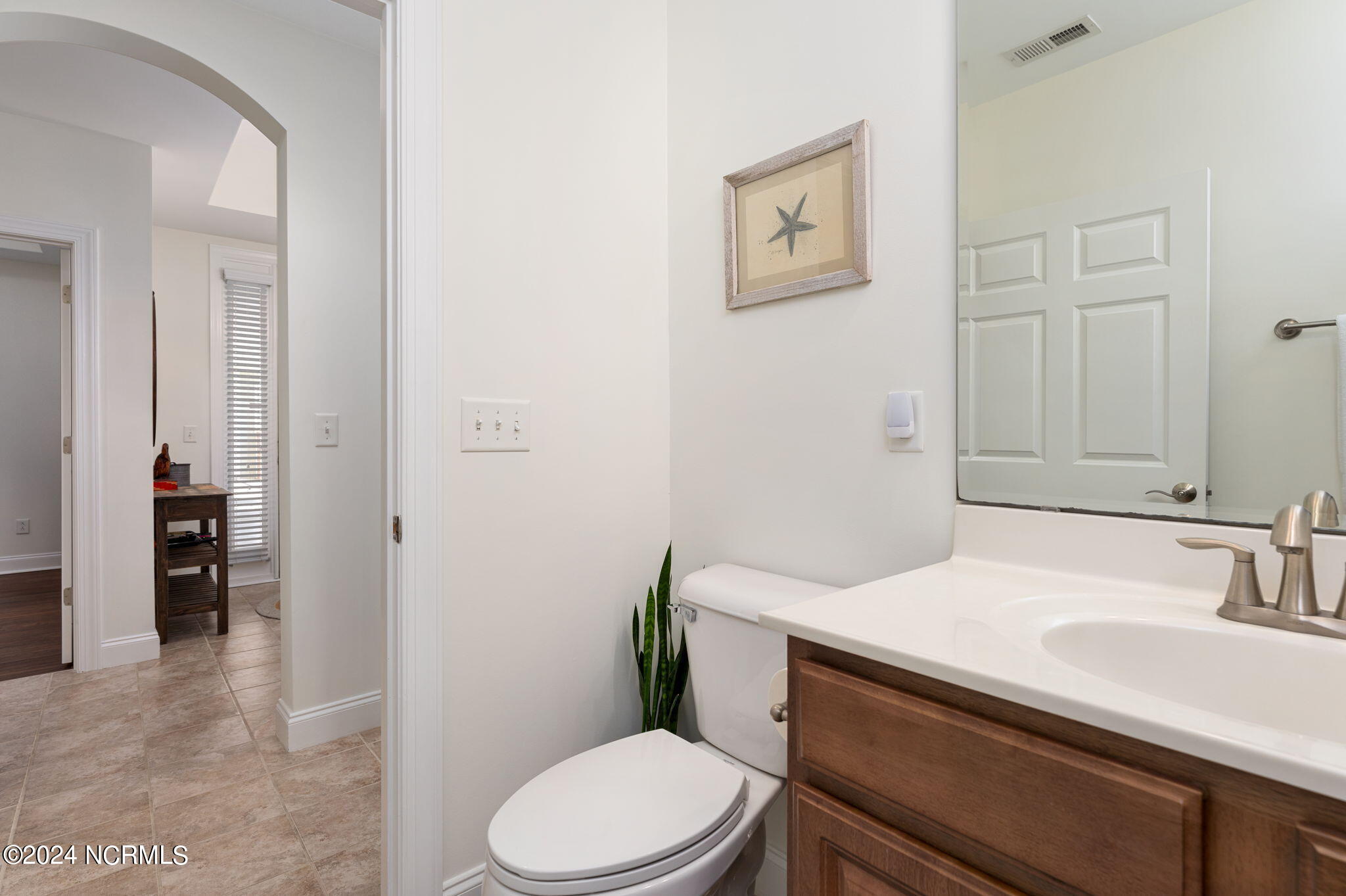 215 Valencia Court, 101