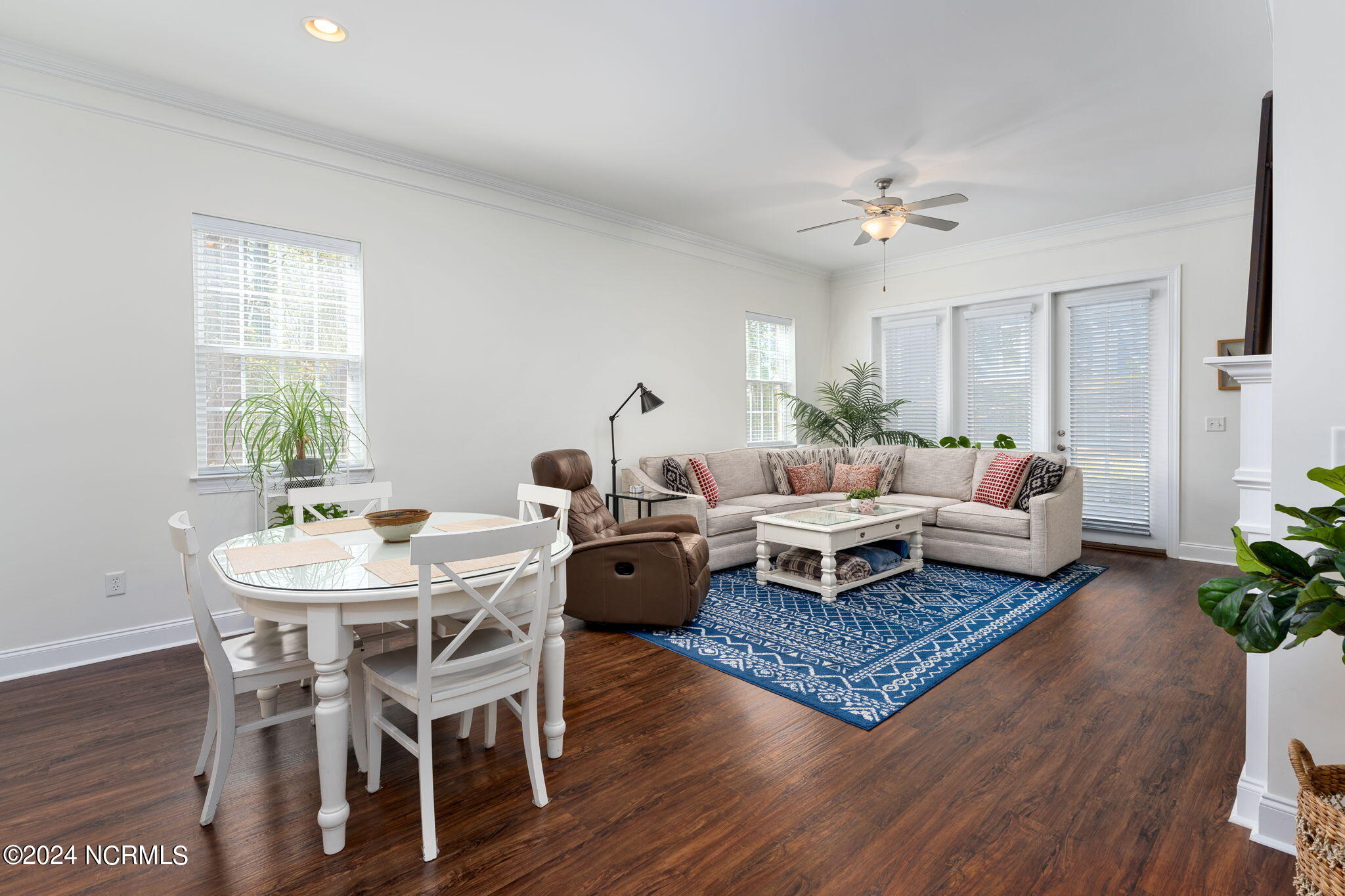 215 Valencia Court, 101