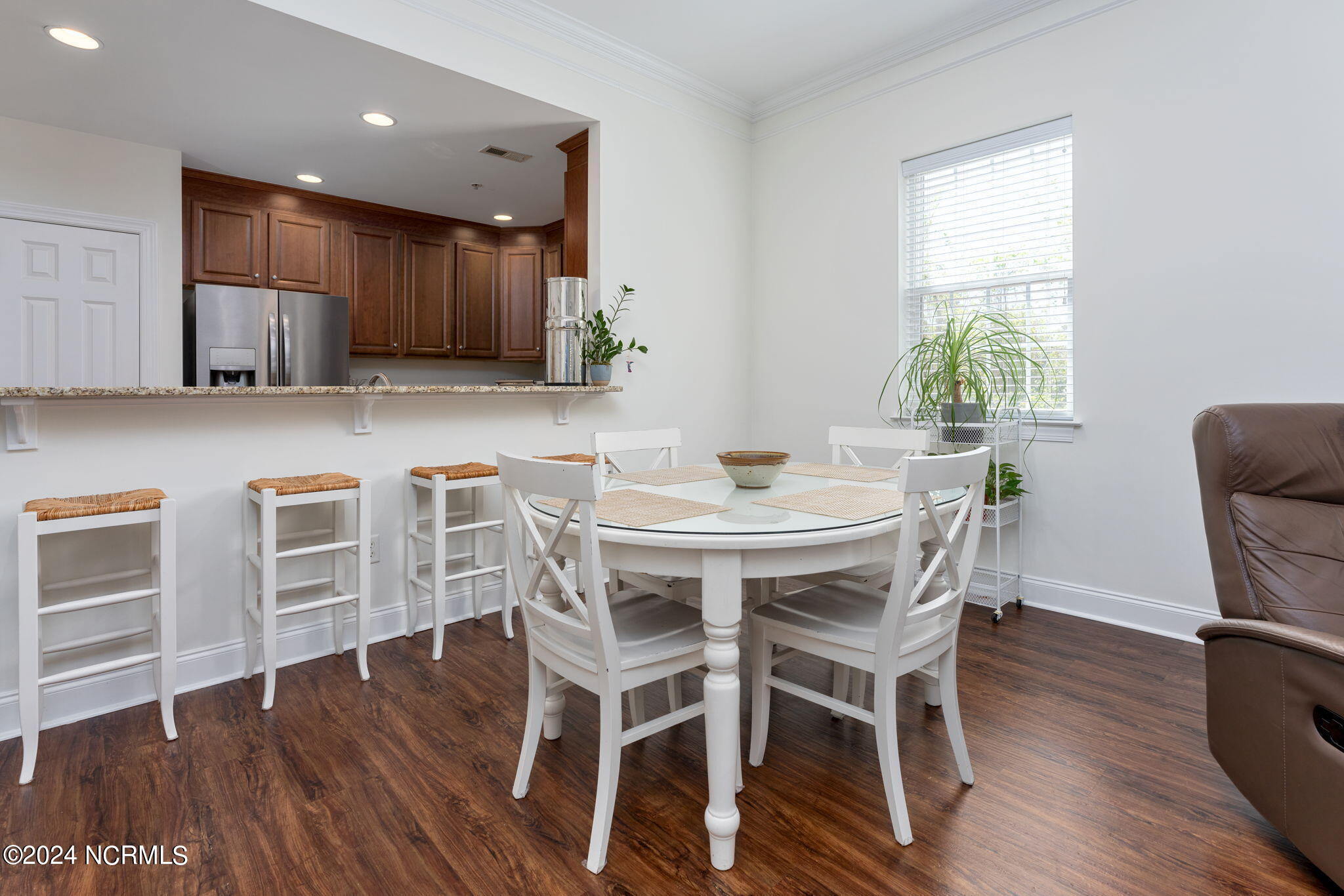 215 Valencia Court, 101