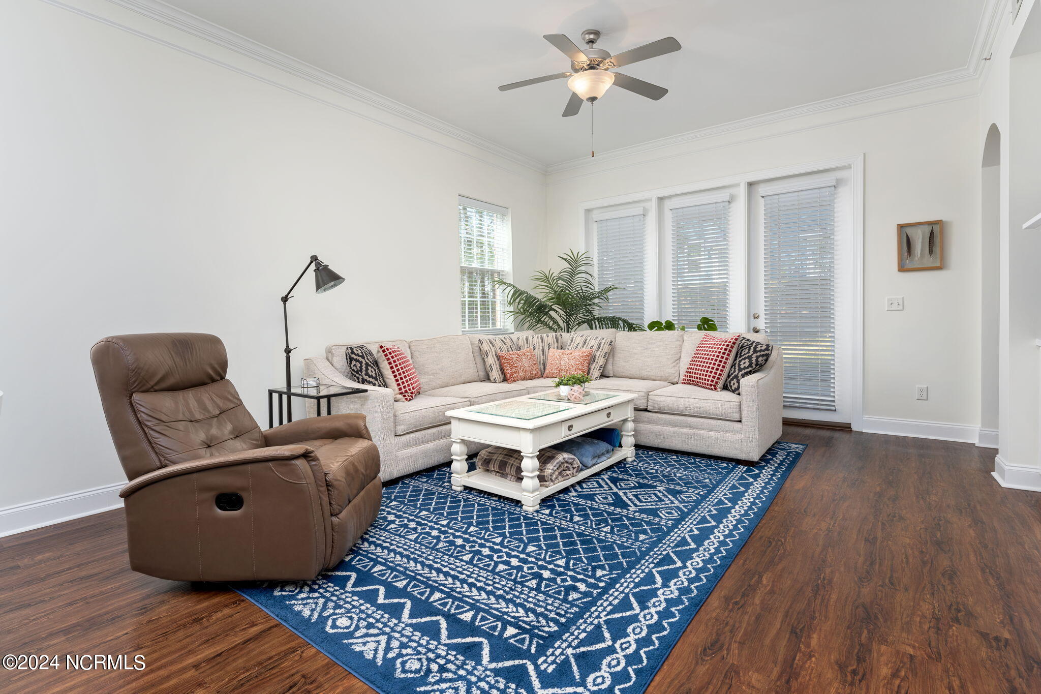 215 Valencia Court, 101