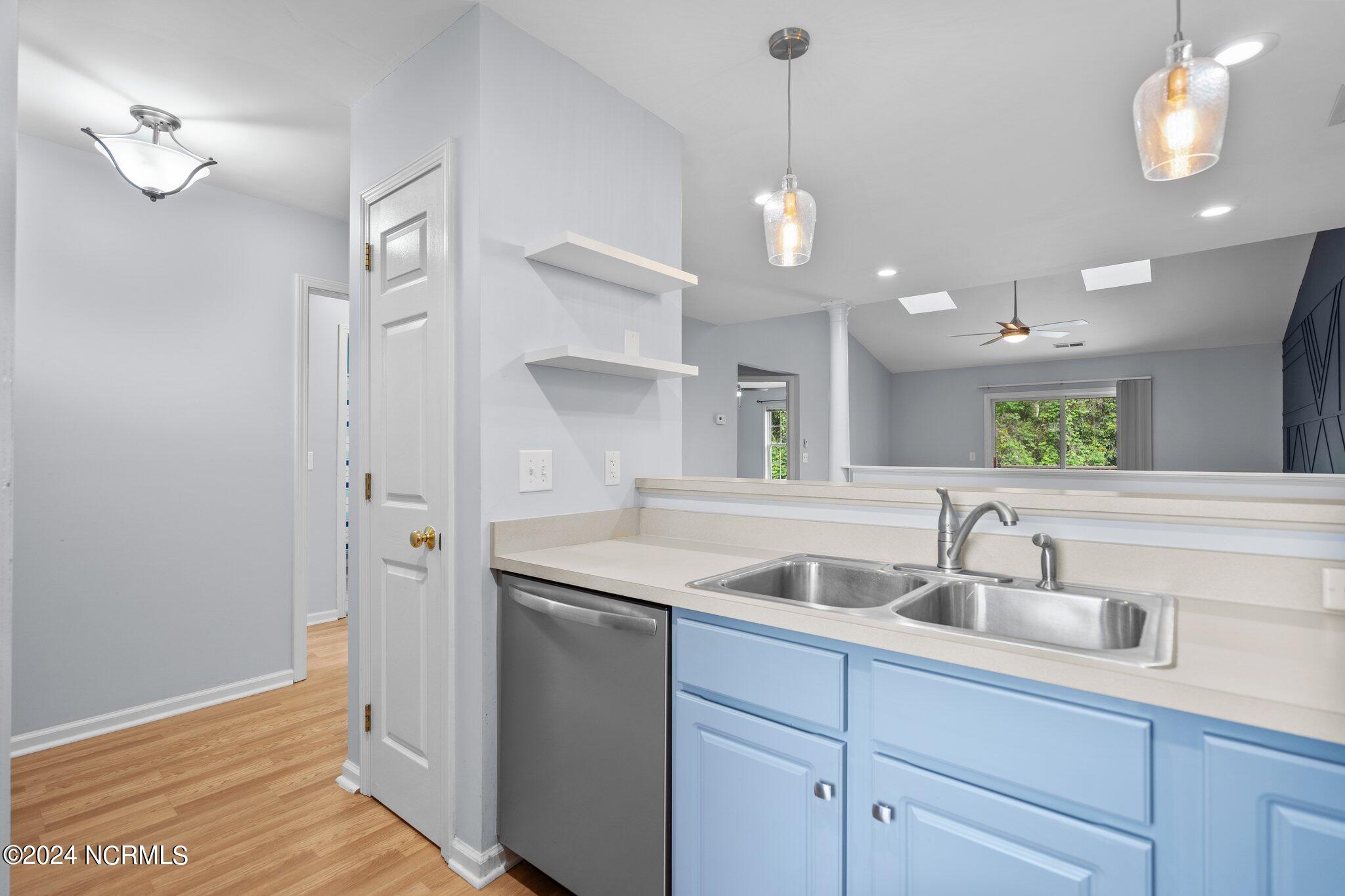 4613 Mcclelland Drive, F-201