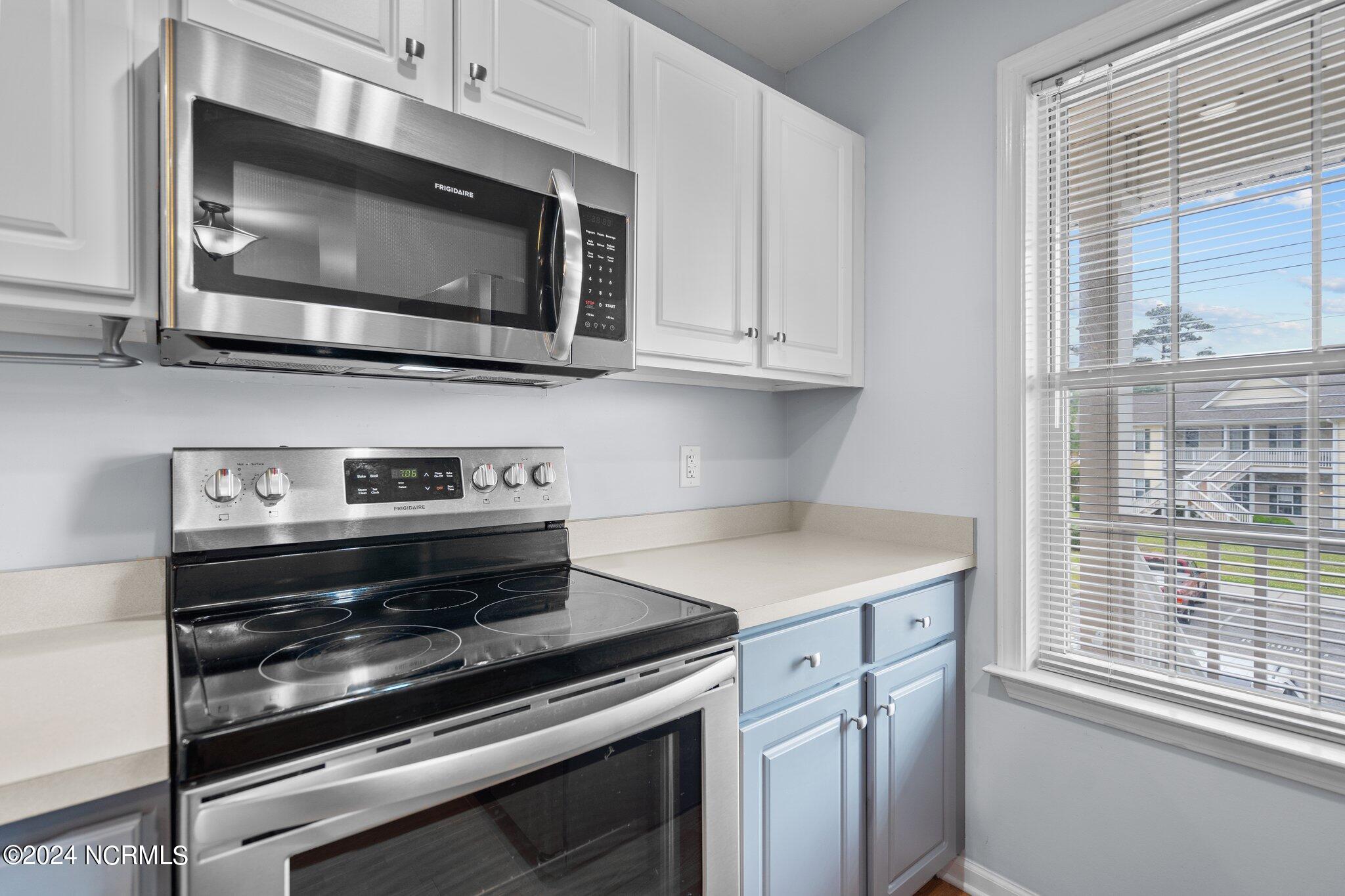 4613 Mcclelland Drive, F-201